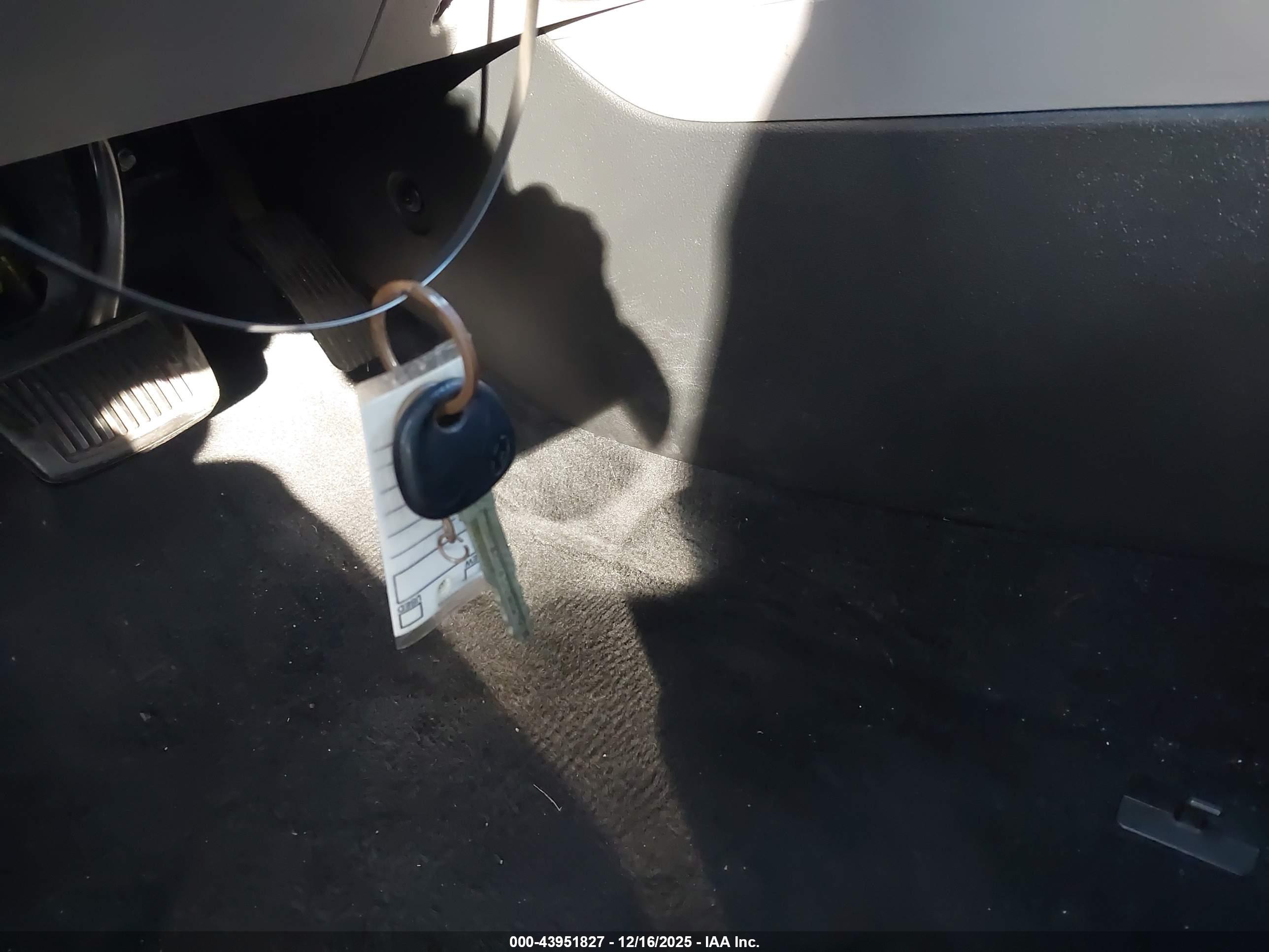 HYUNDAI ELANTRA image 11