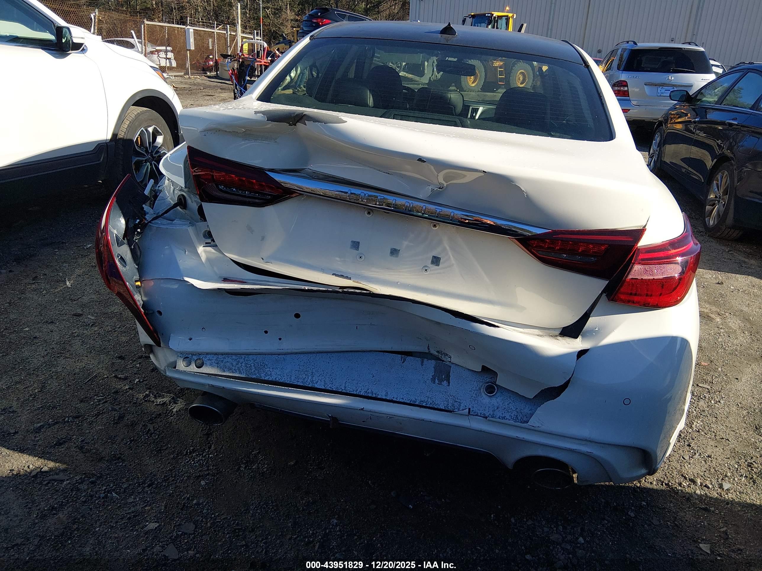 INFINITI Q50 image 6