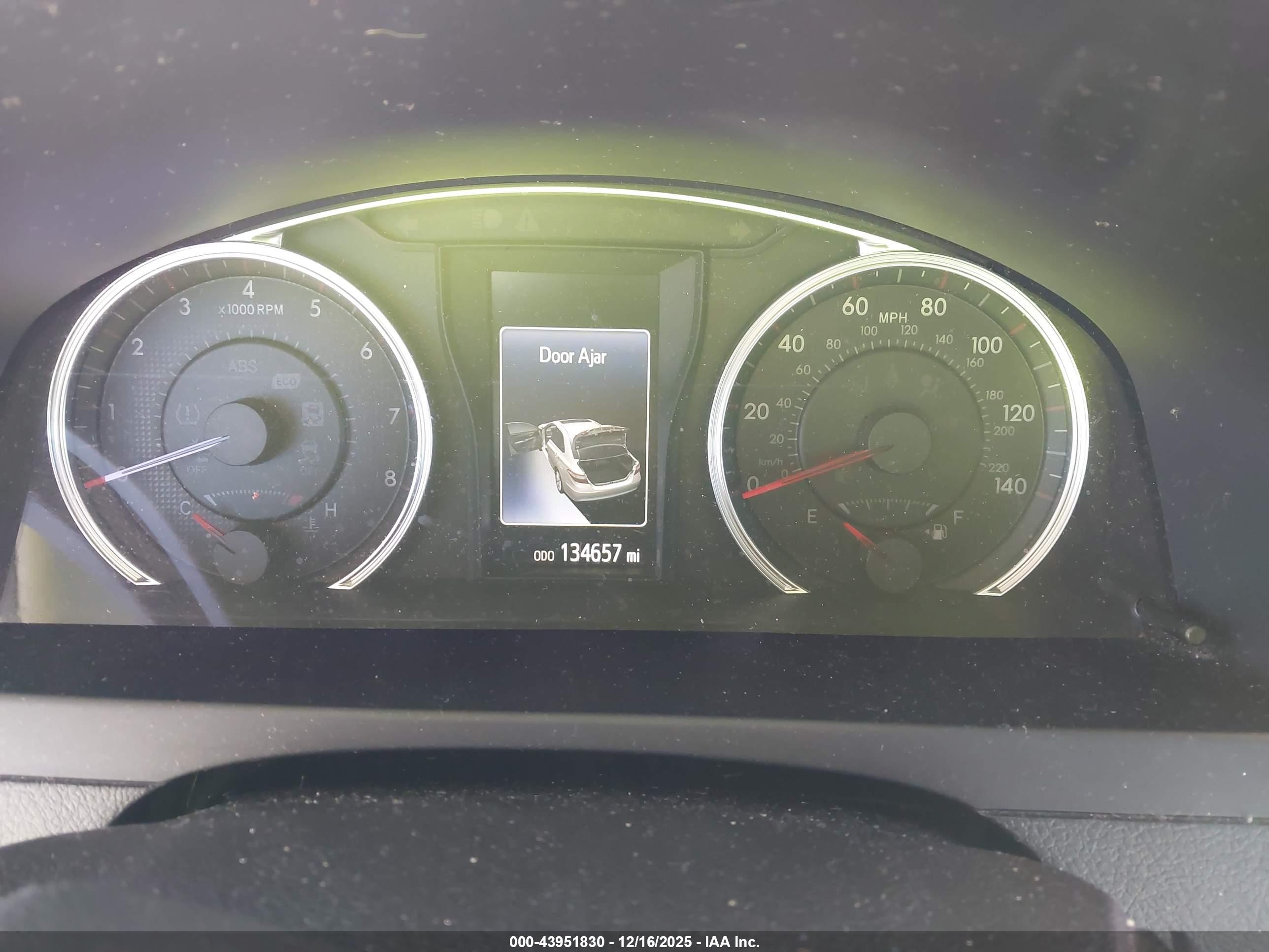 TOYOTA CAMRY image 7
