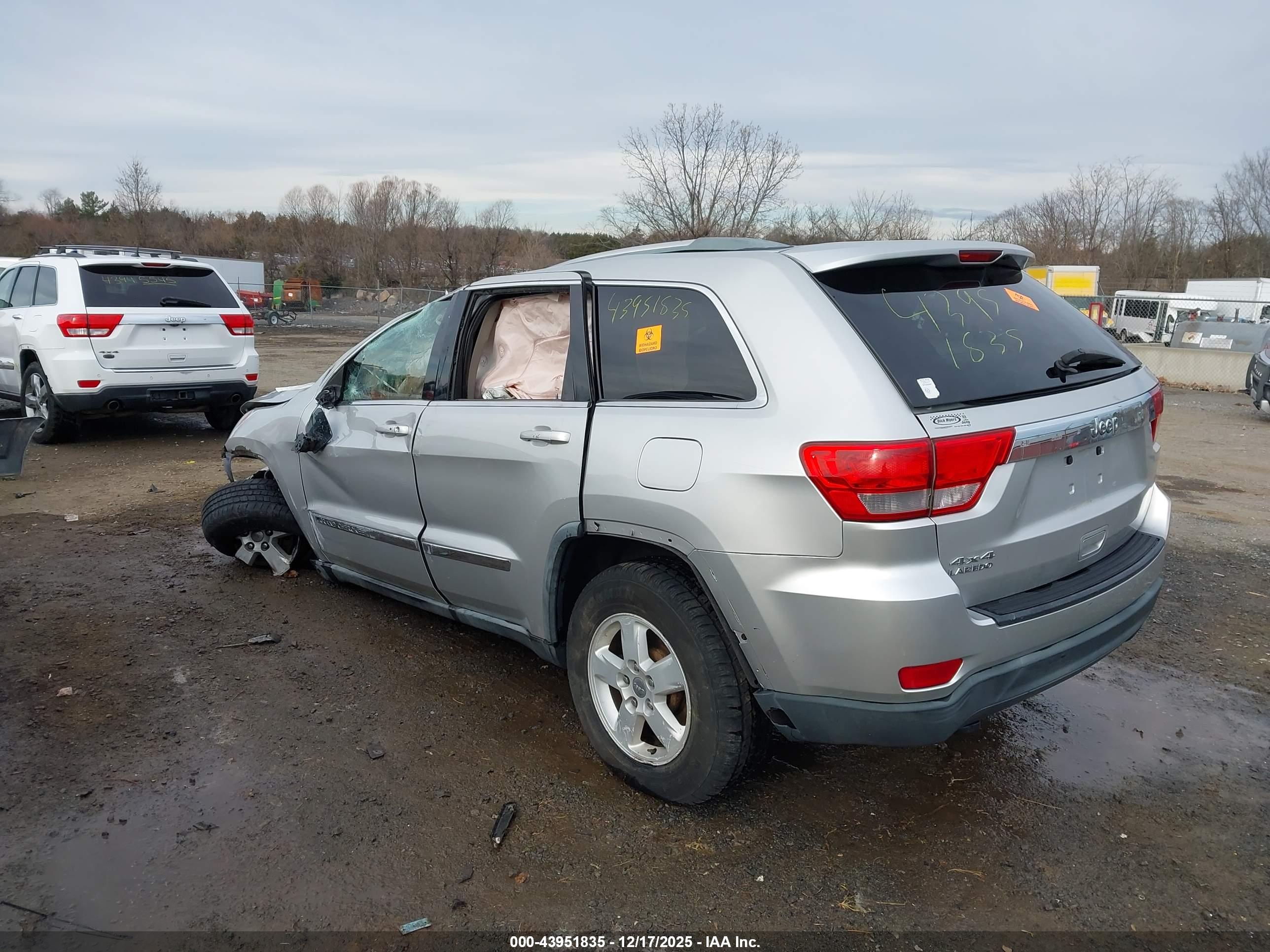 JEEP GRAND image 3