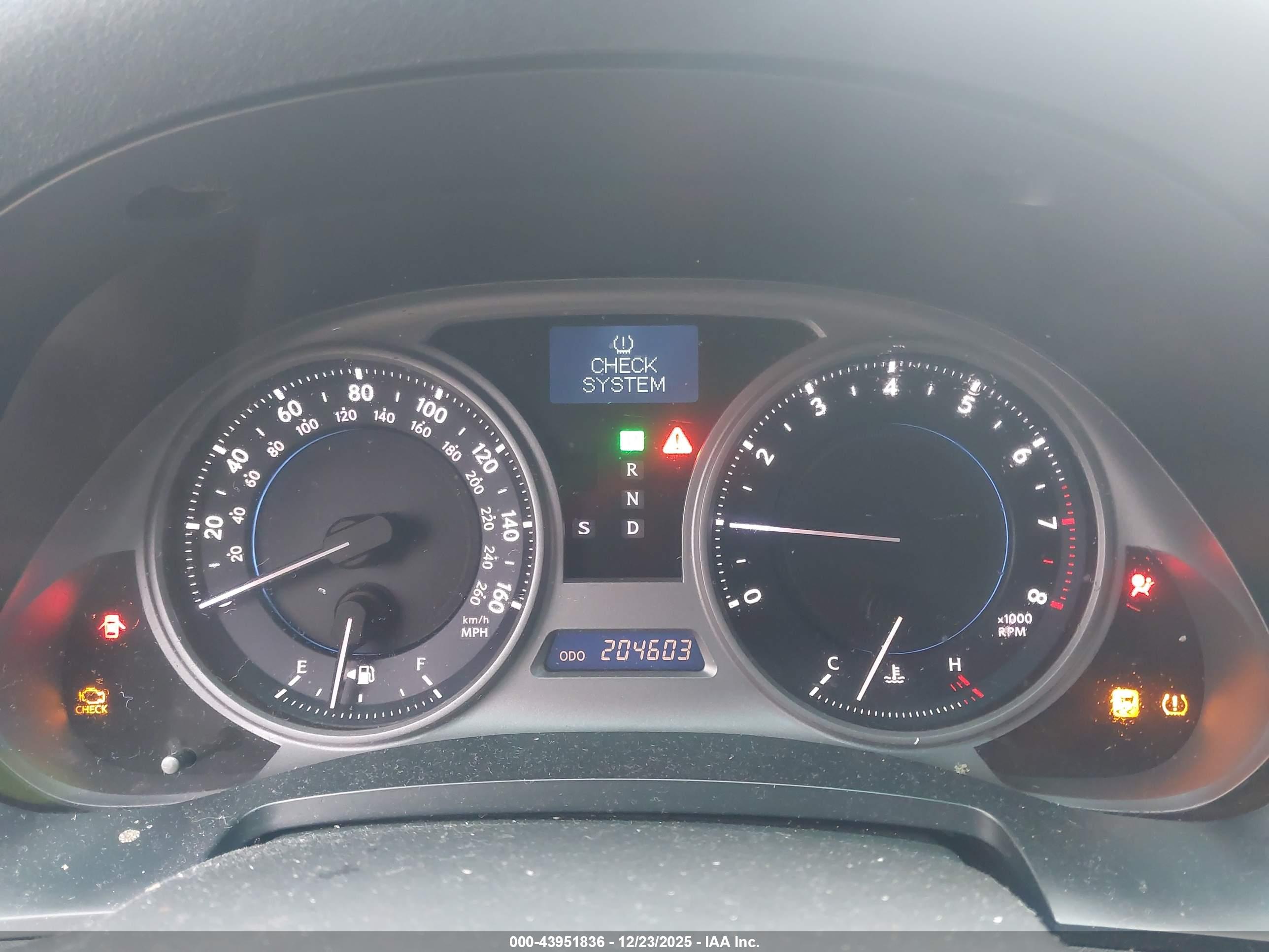 LEXUS IS image 7