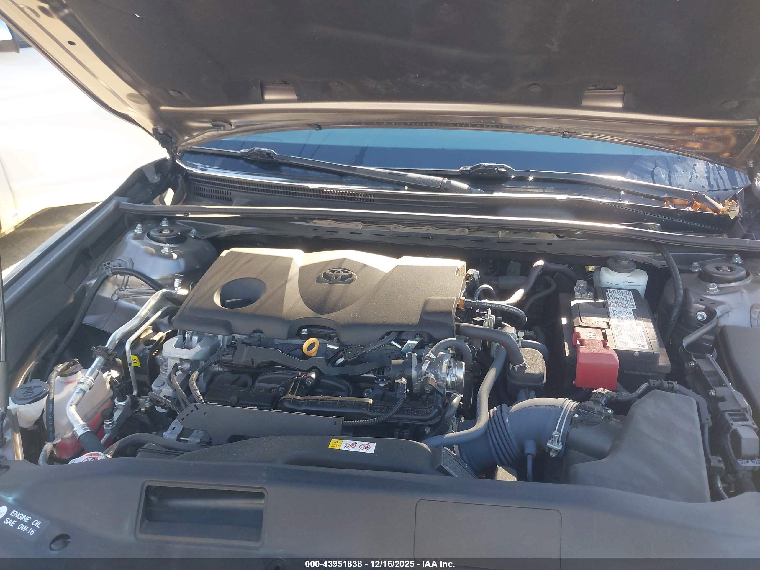 TOYOTA CAMRY image 10