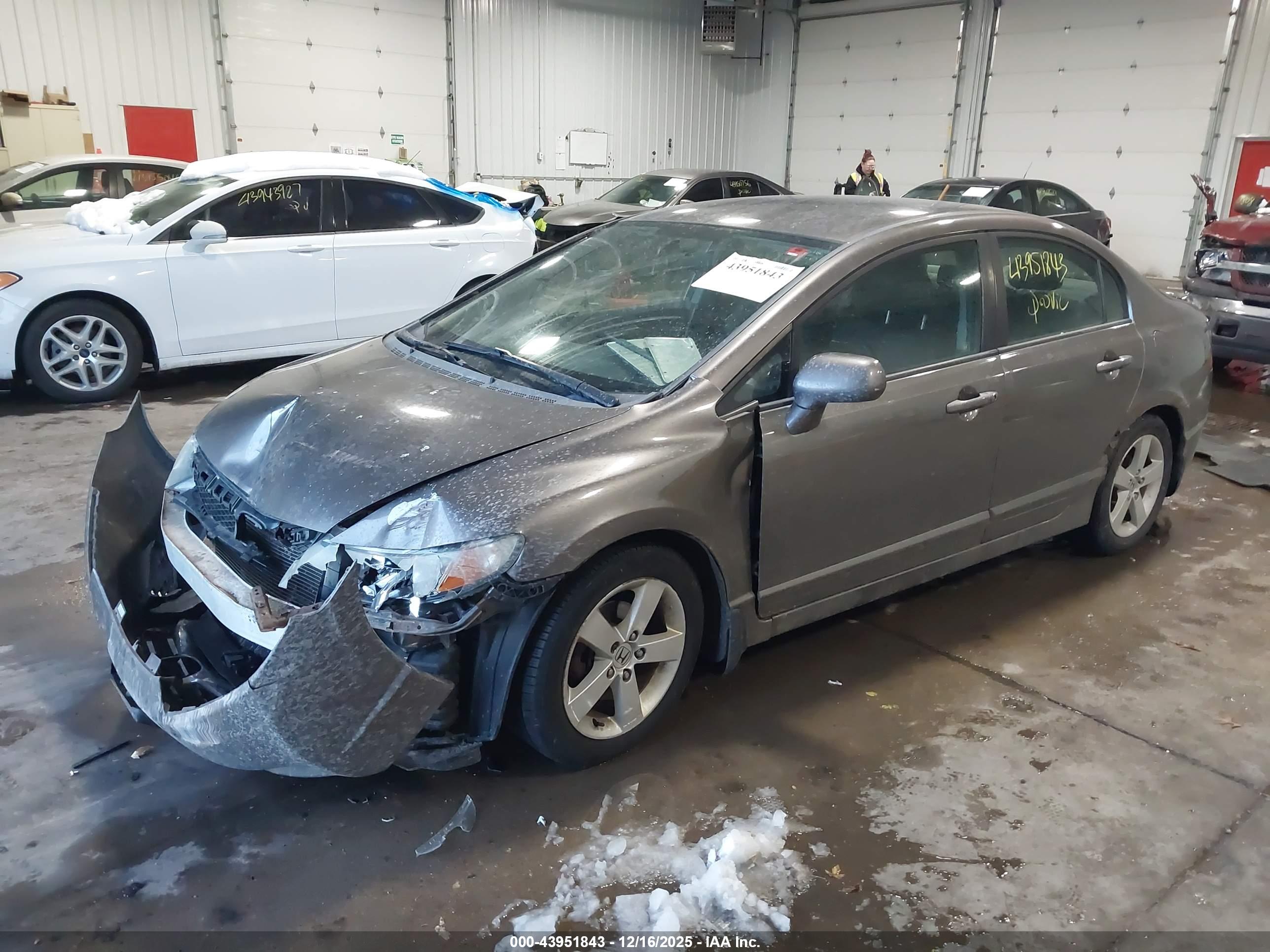 HONDA CIVIC image 2