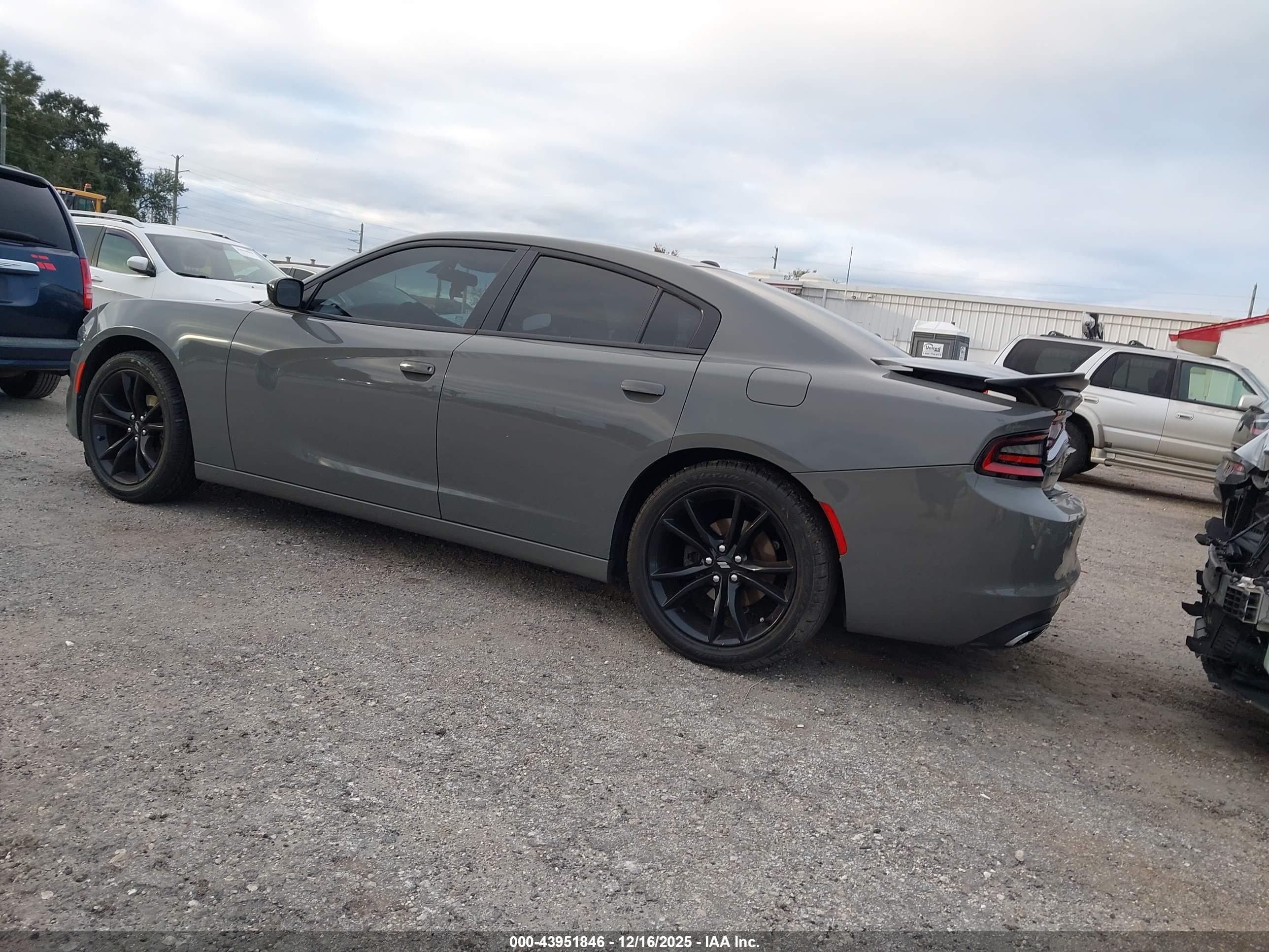 DODGE CHARGER image 3