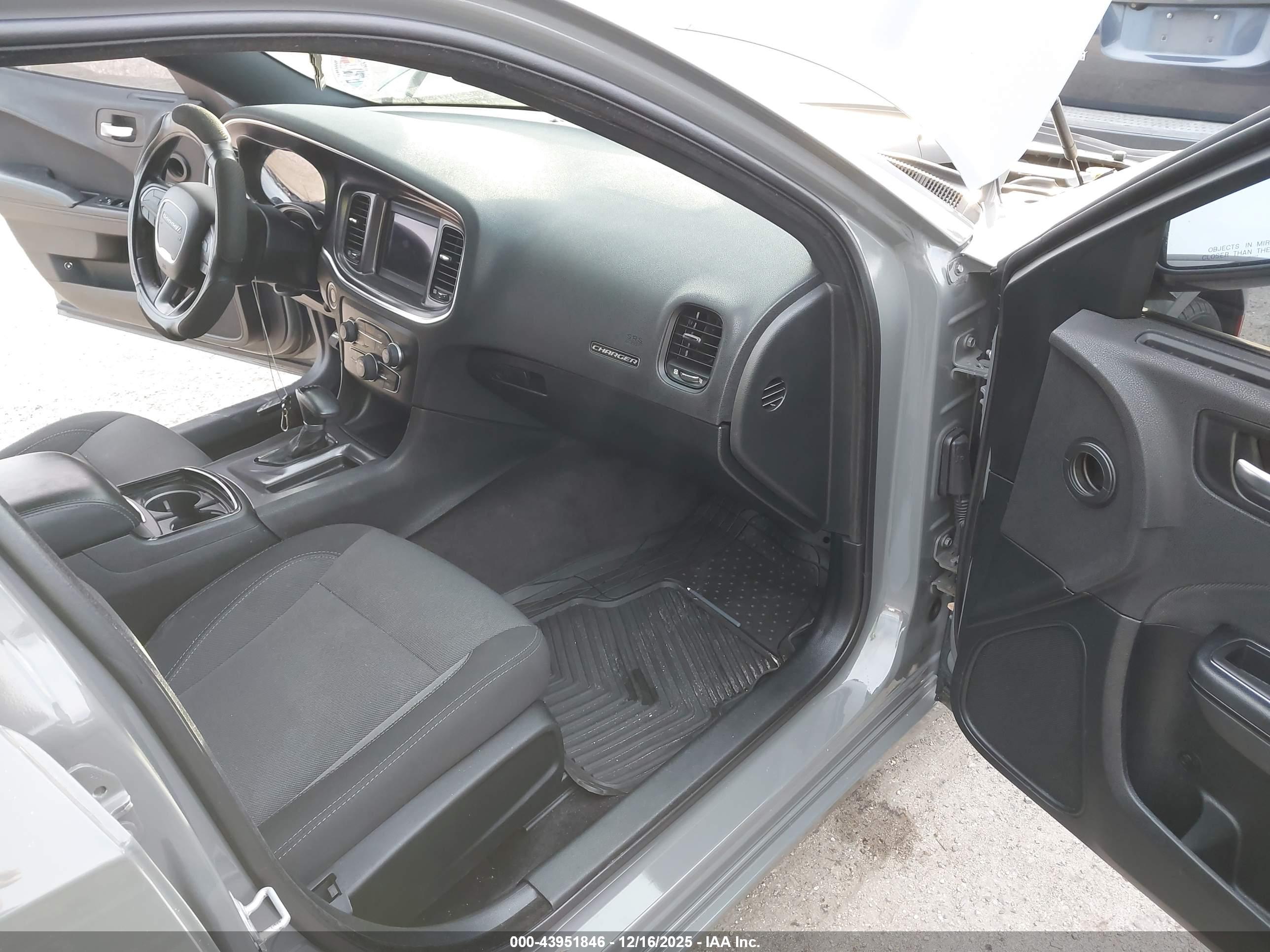 DODGE CHARGER image 5