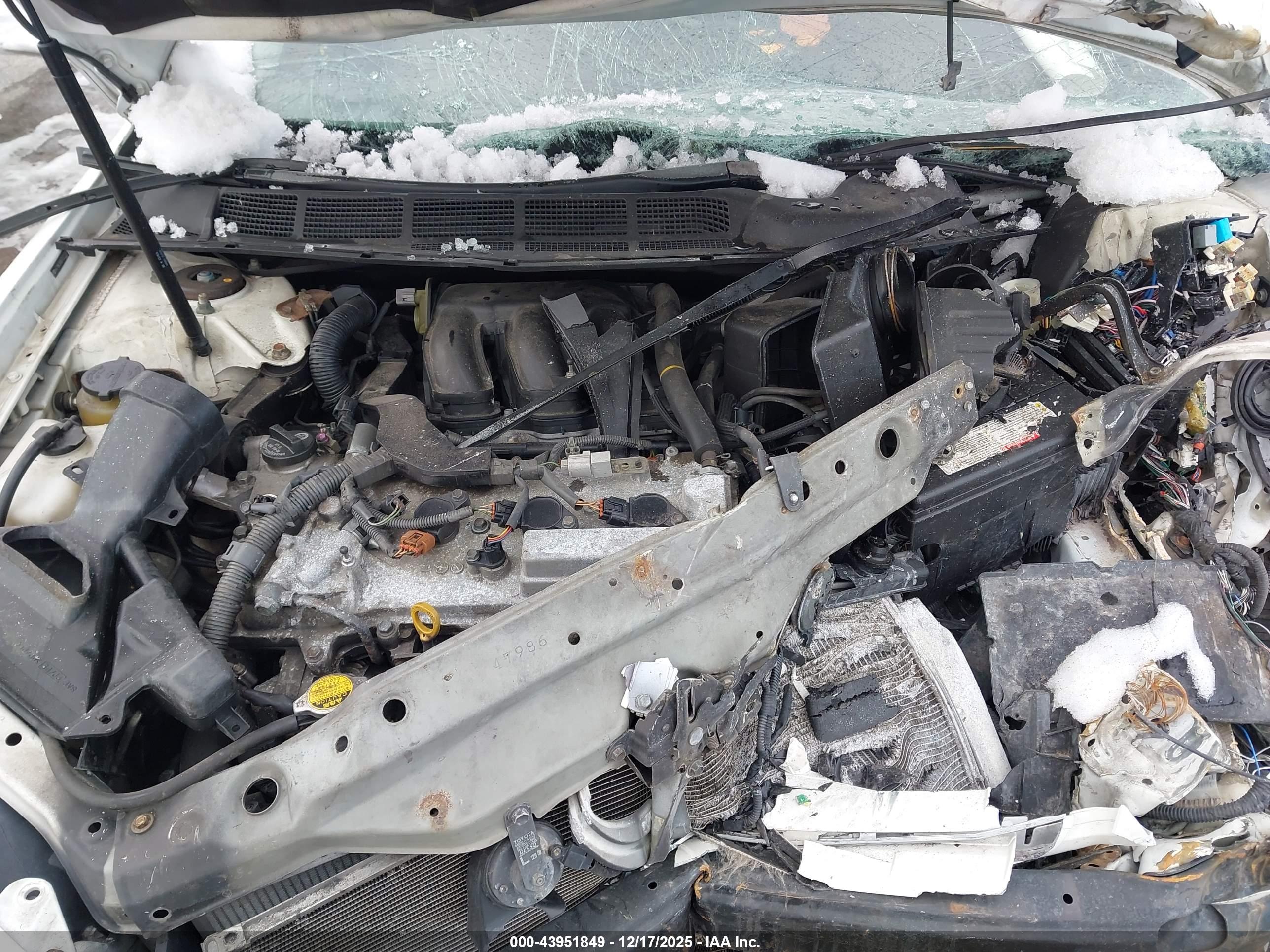 TOYOTA AVALON image 10