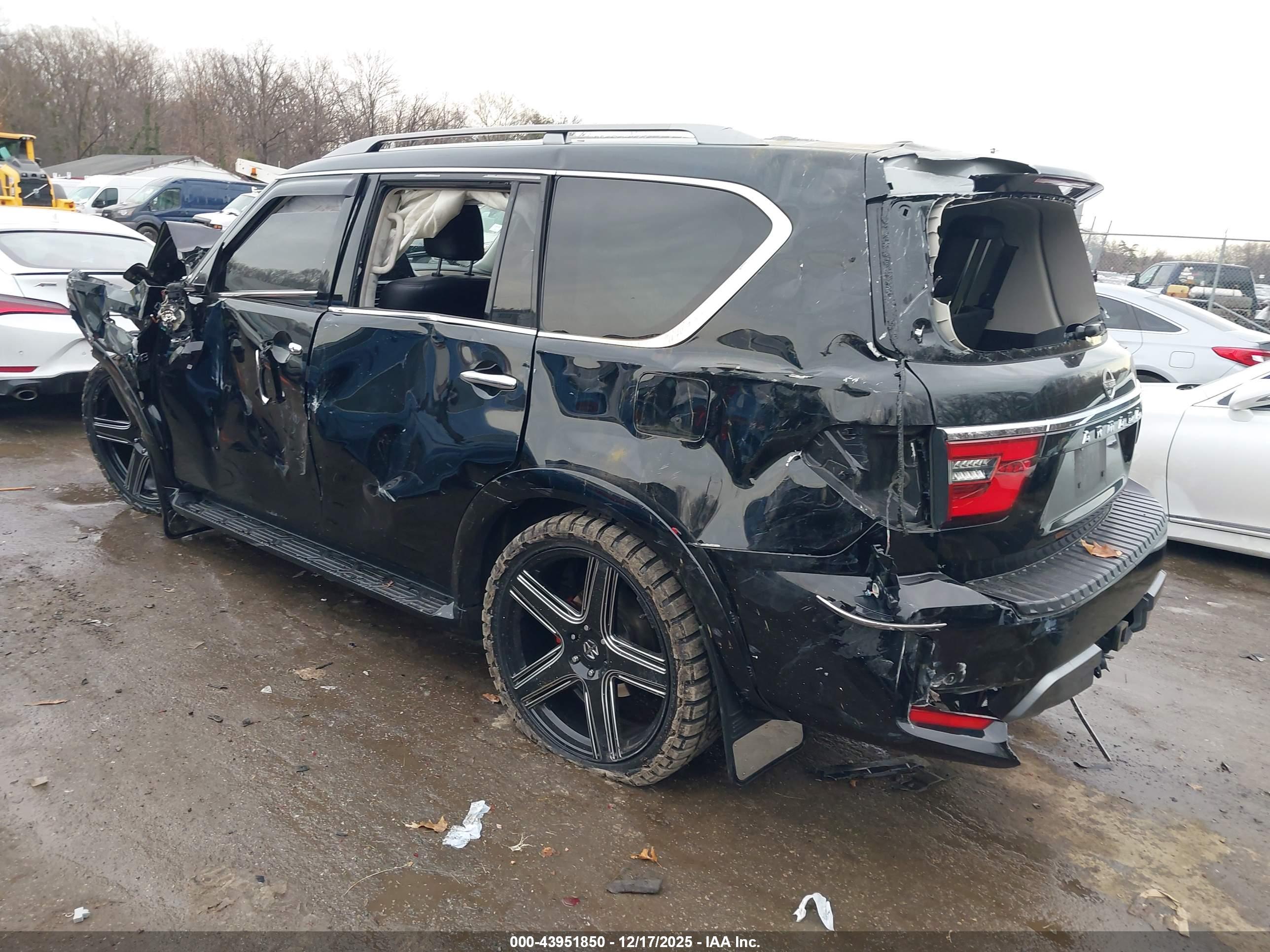 NISSAN ARMADA image 3