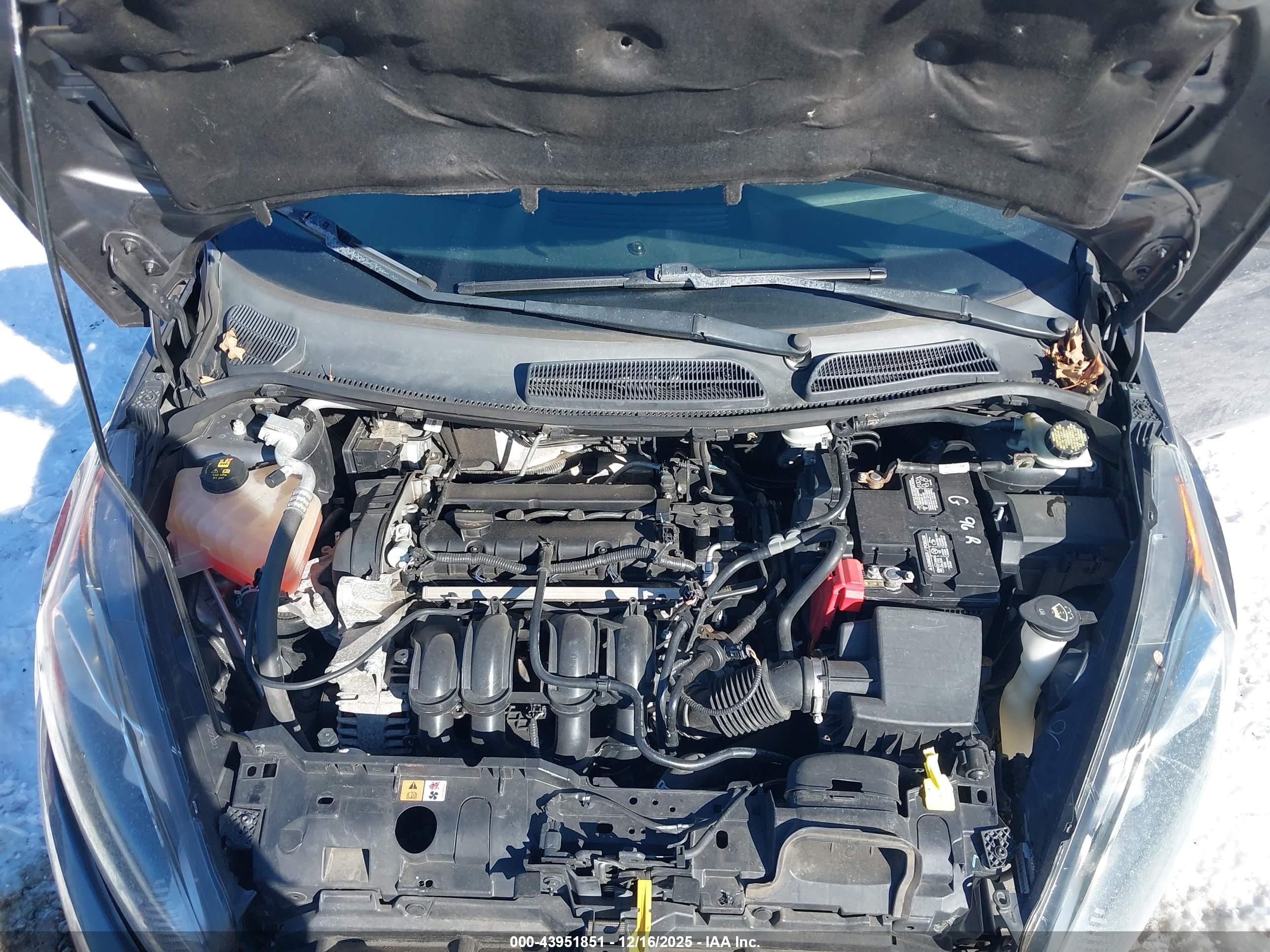 FORD FIESTA image 10
