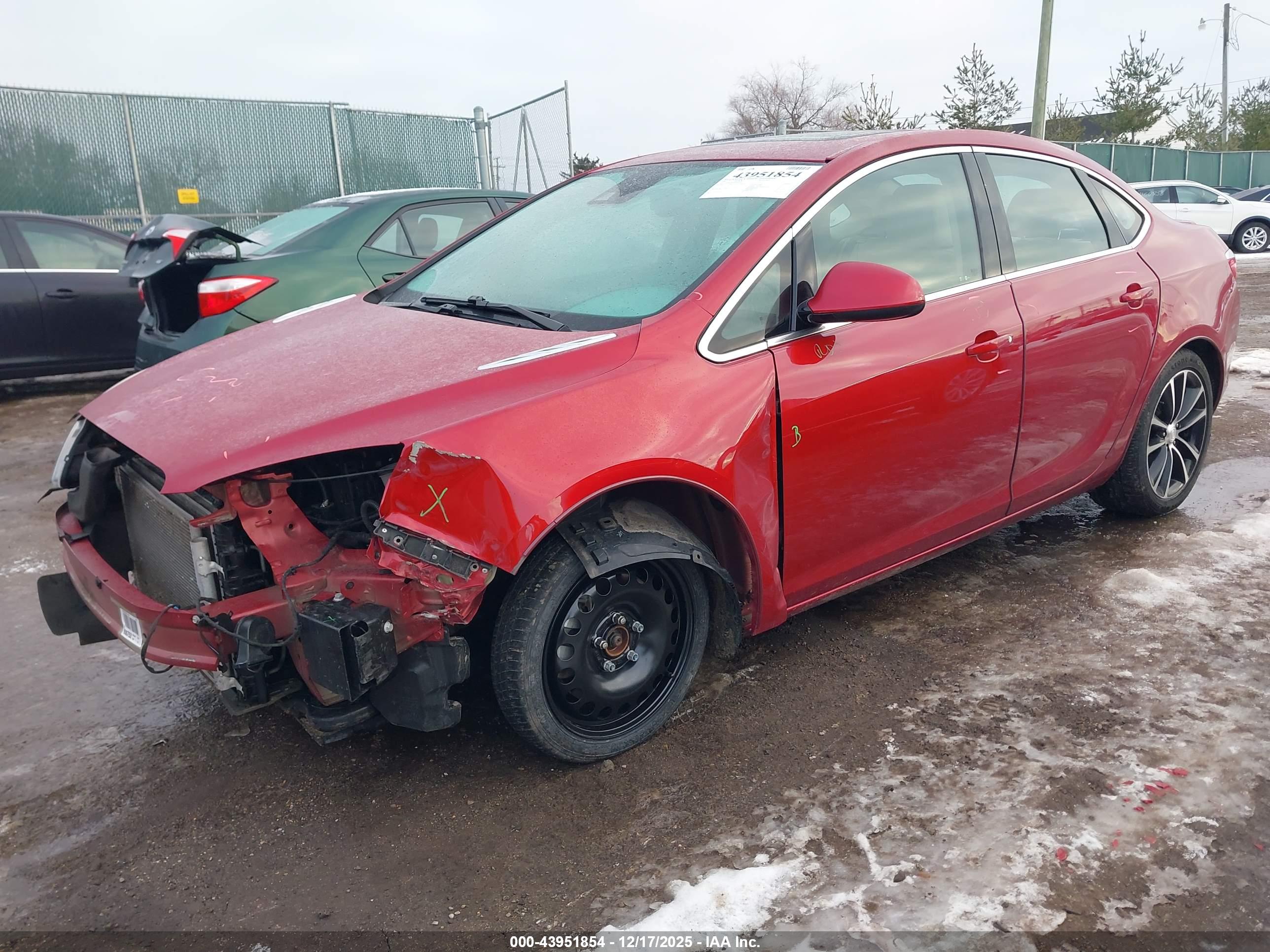 BUICK VERANO image 2
