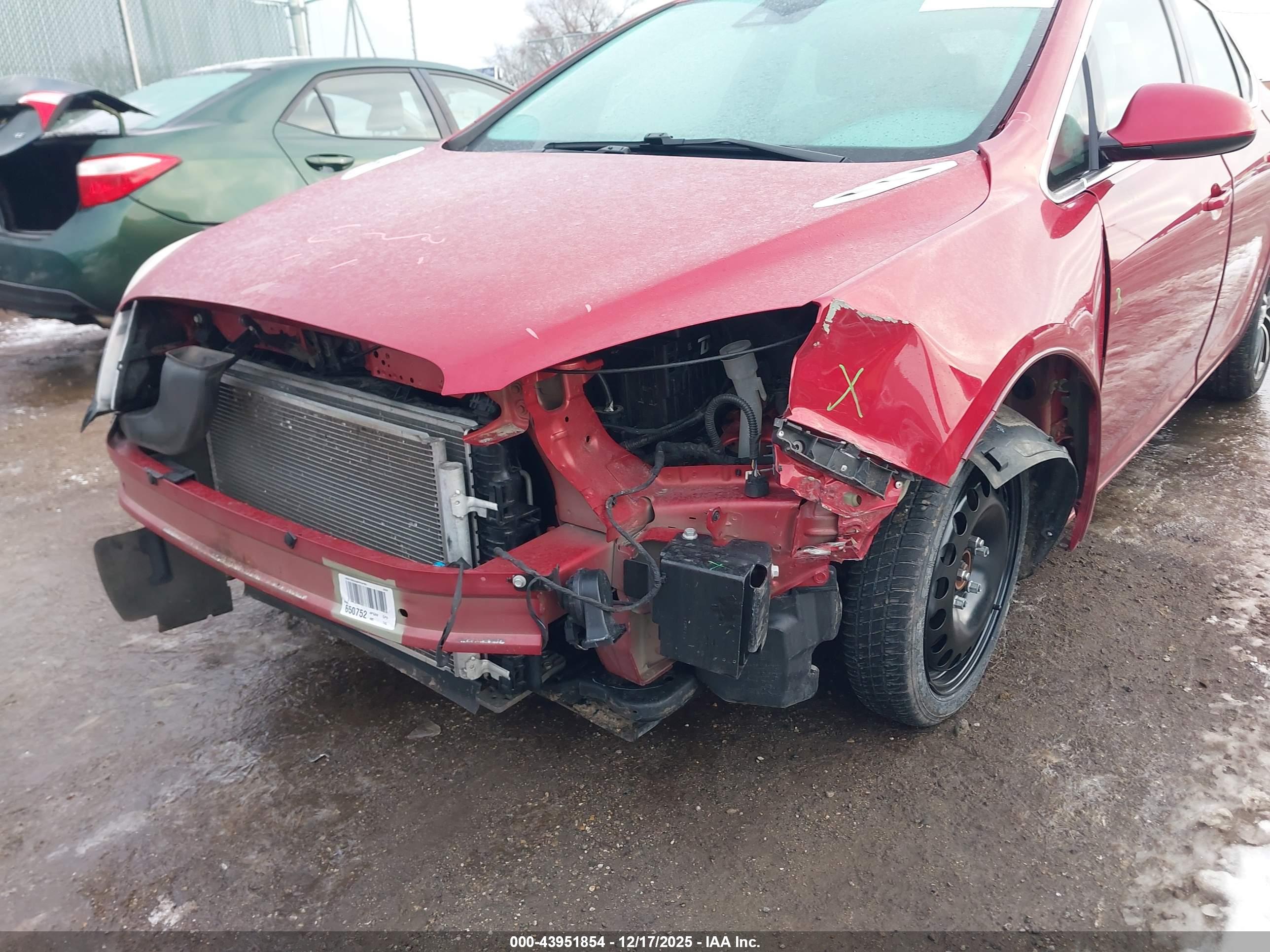 BUICK VERANO image 6