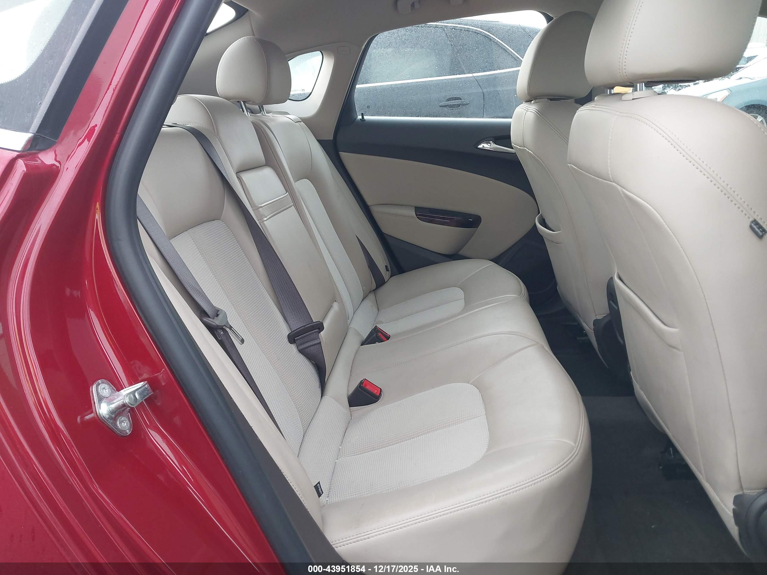 BUICK VERANO image 8