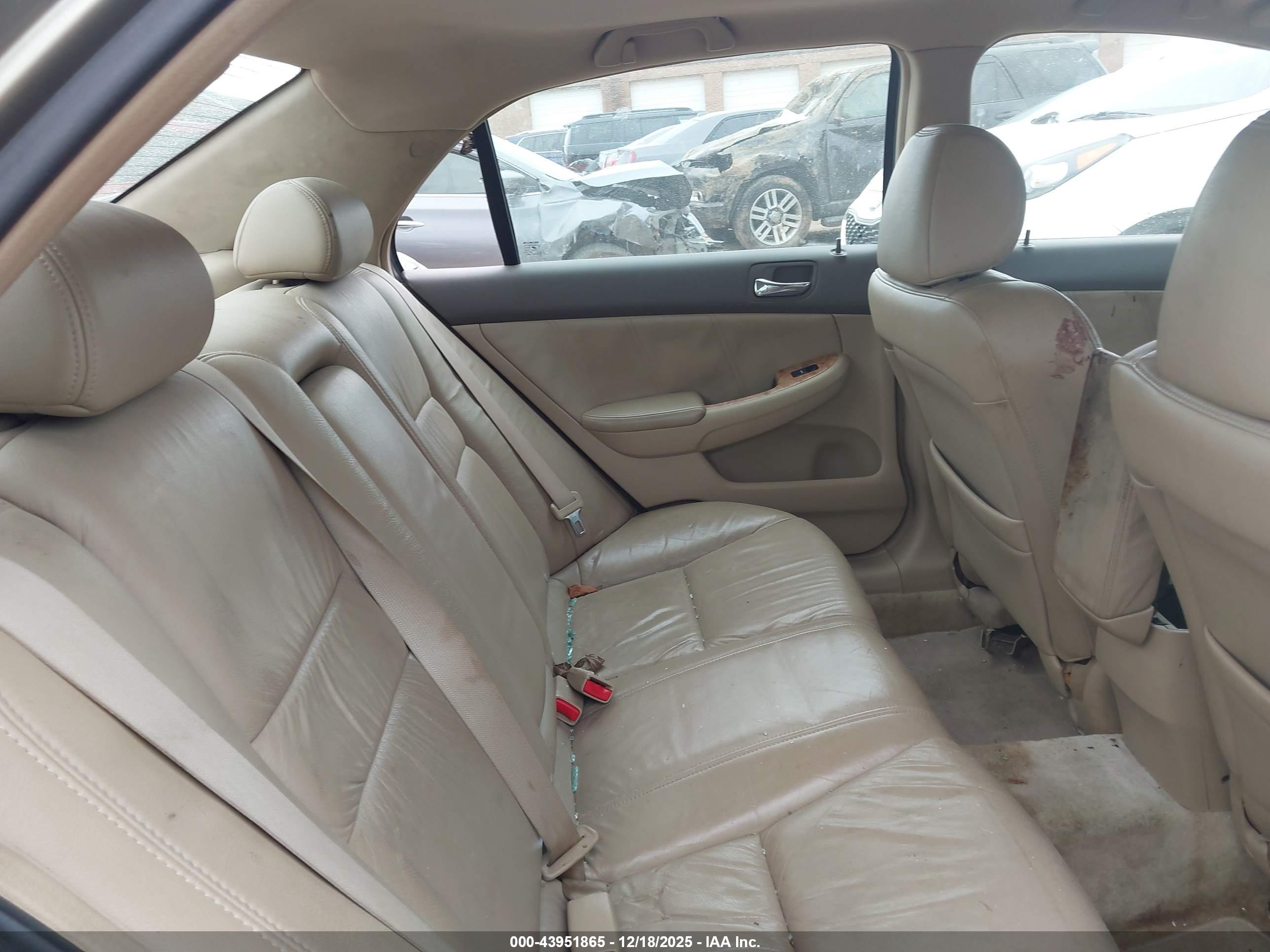 HONDA ACCORD image 8