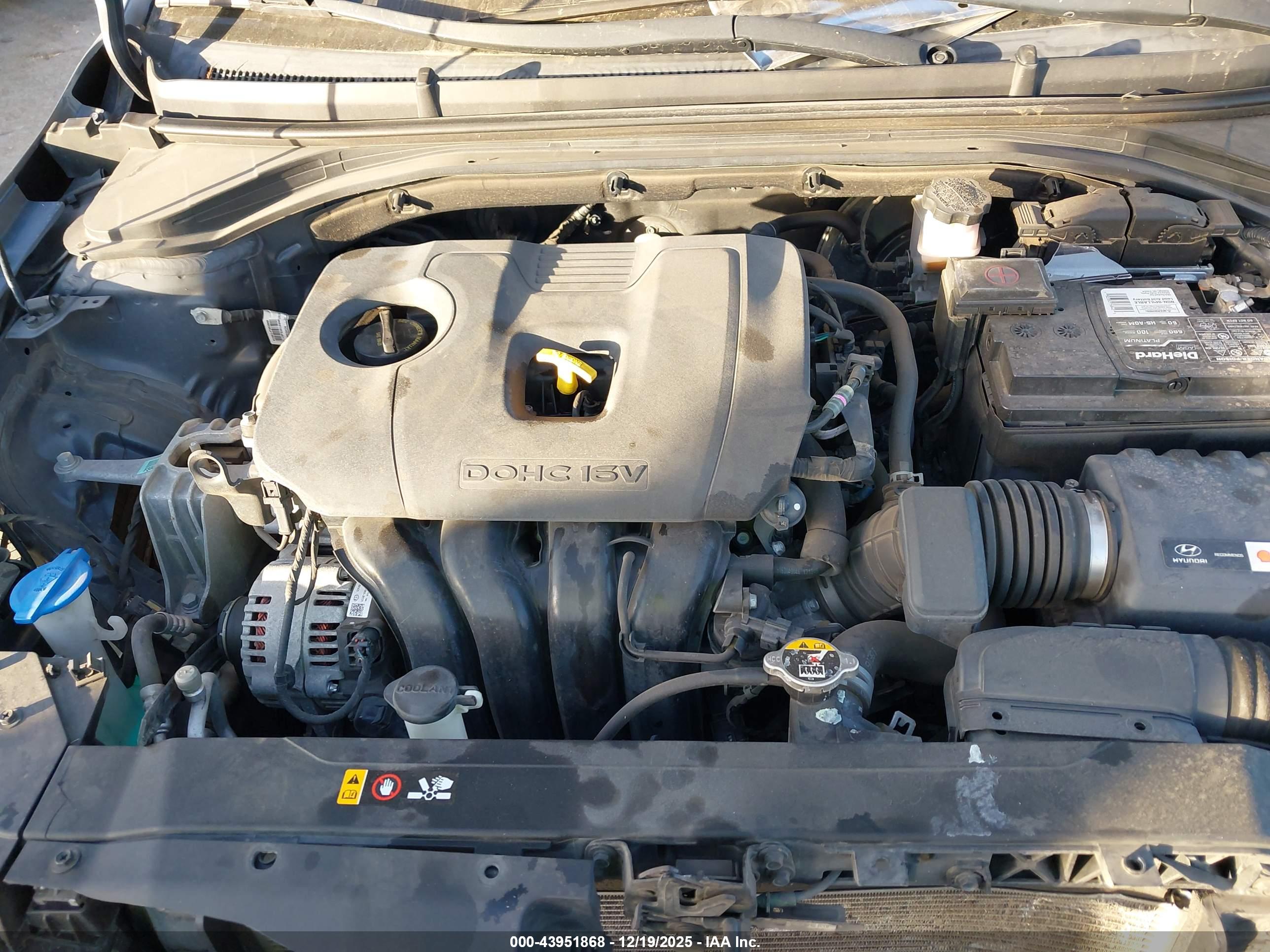 HYUNDAI ELANTRA image 10