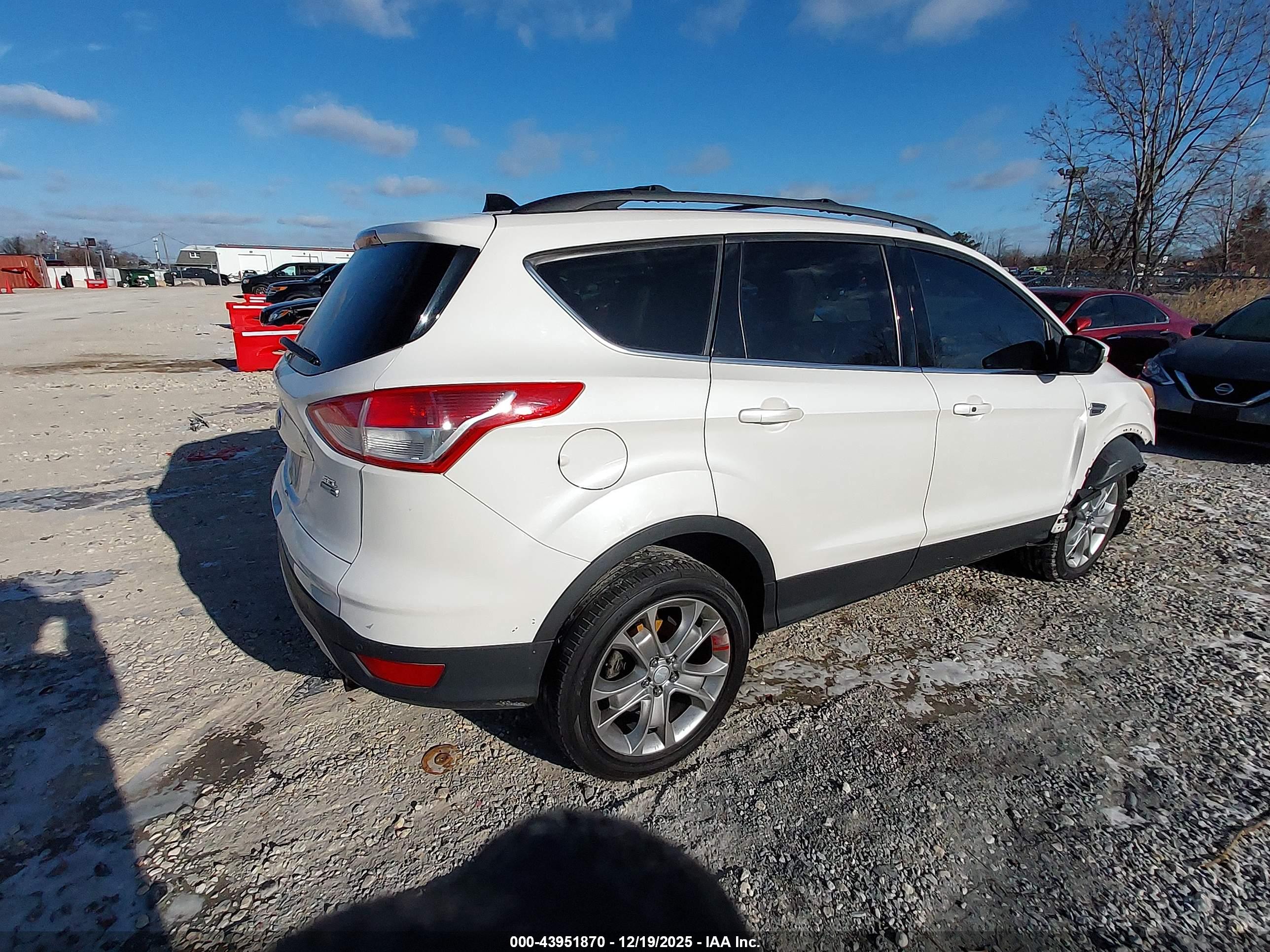 FORD ESCAPE image 4
