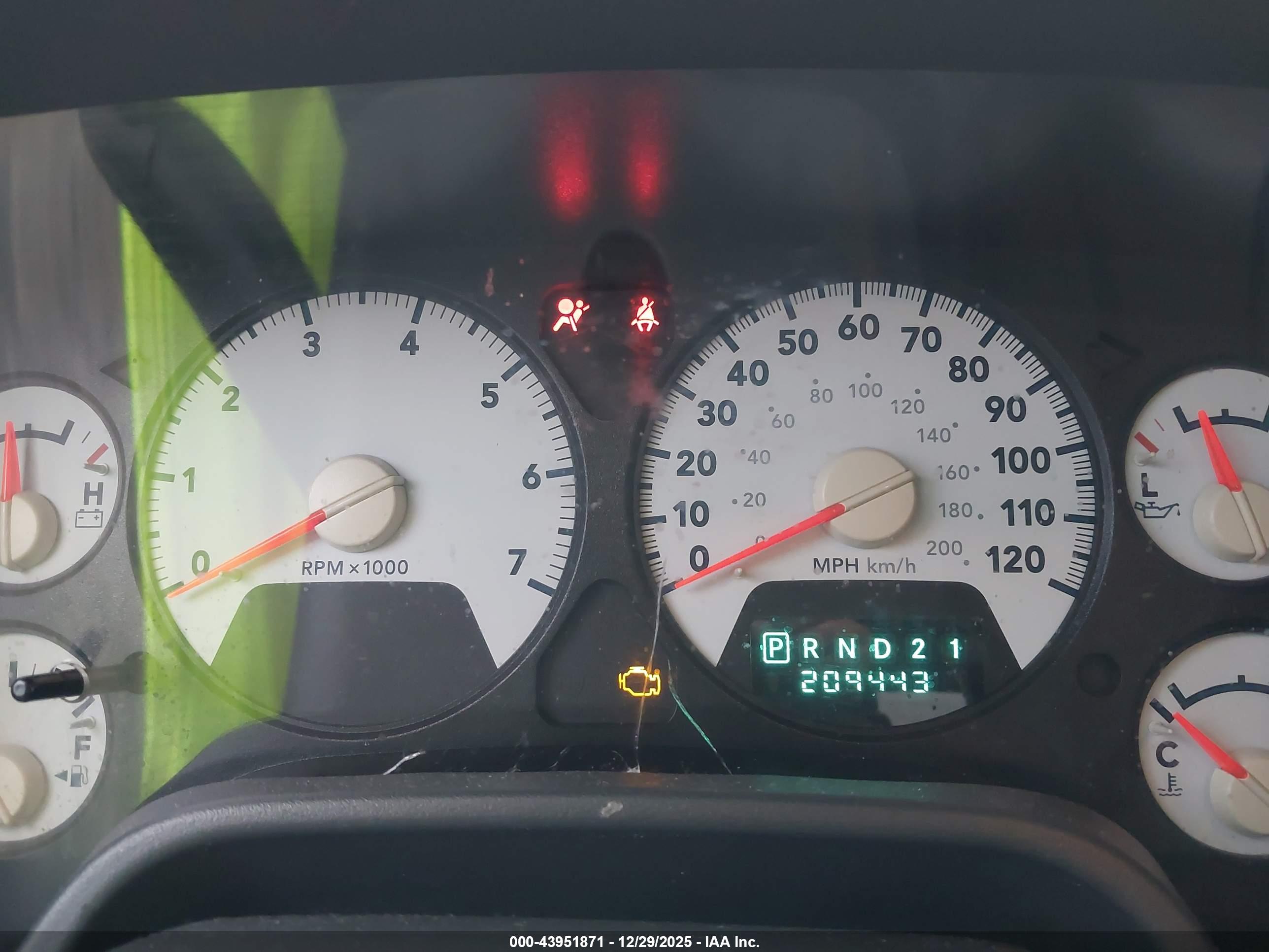 DODGE RAM image 7