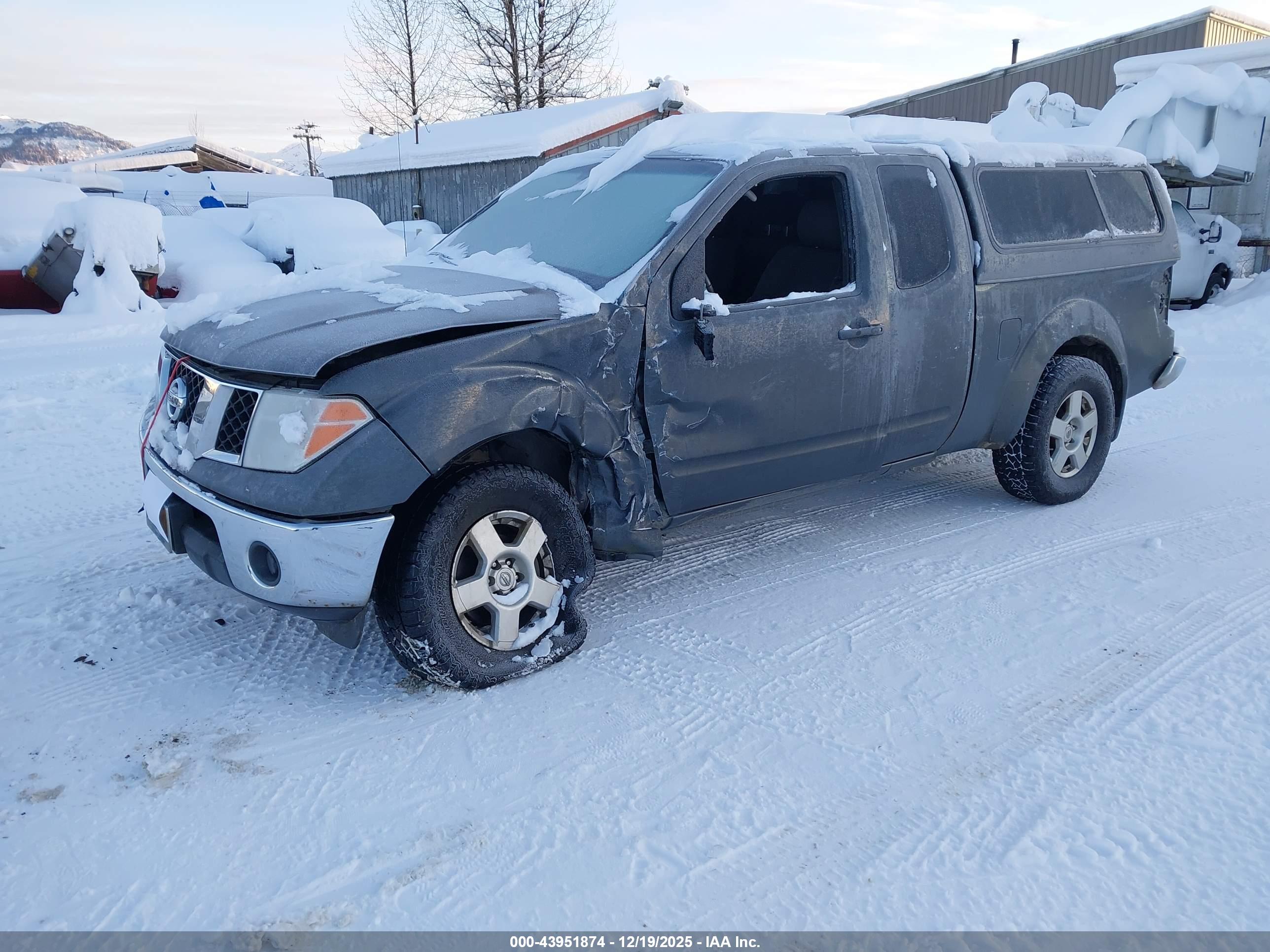 NISSAN FRONTIER image 2