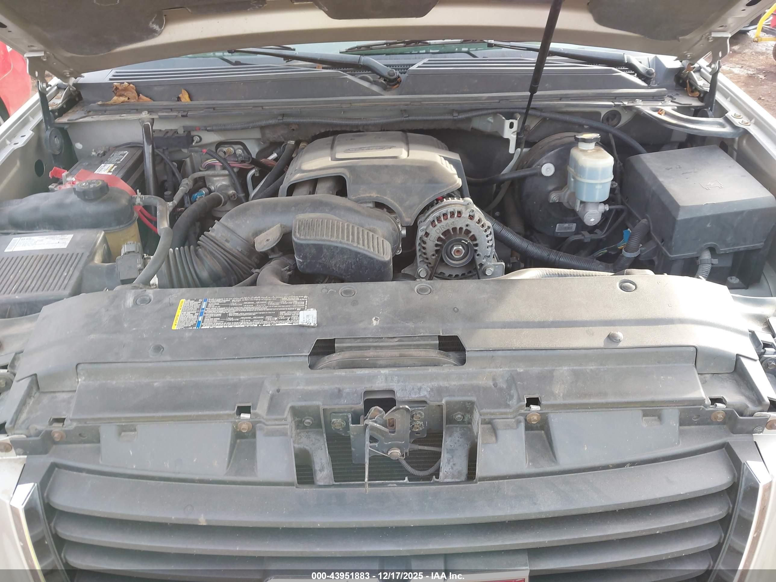 GMC YUKON image 10