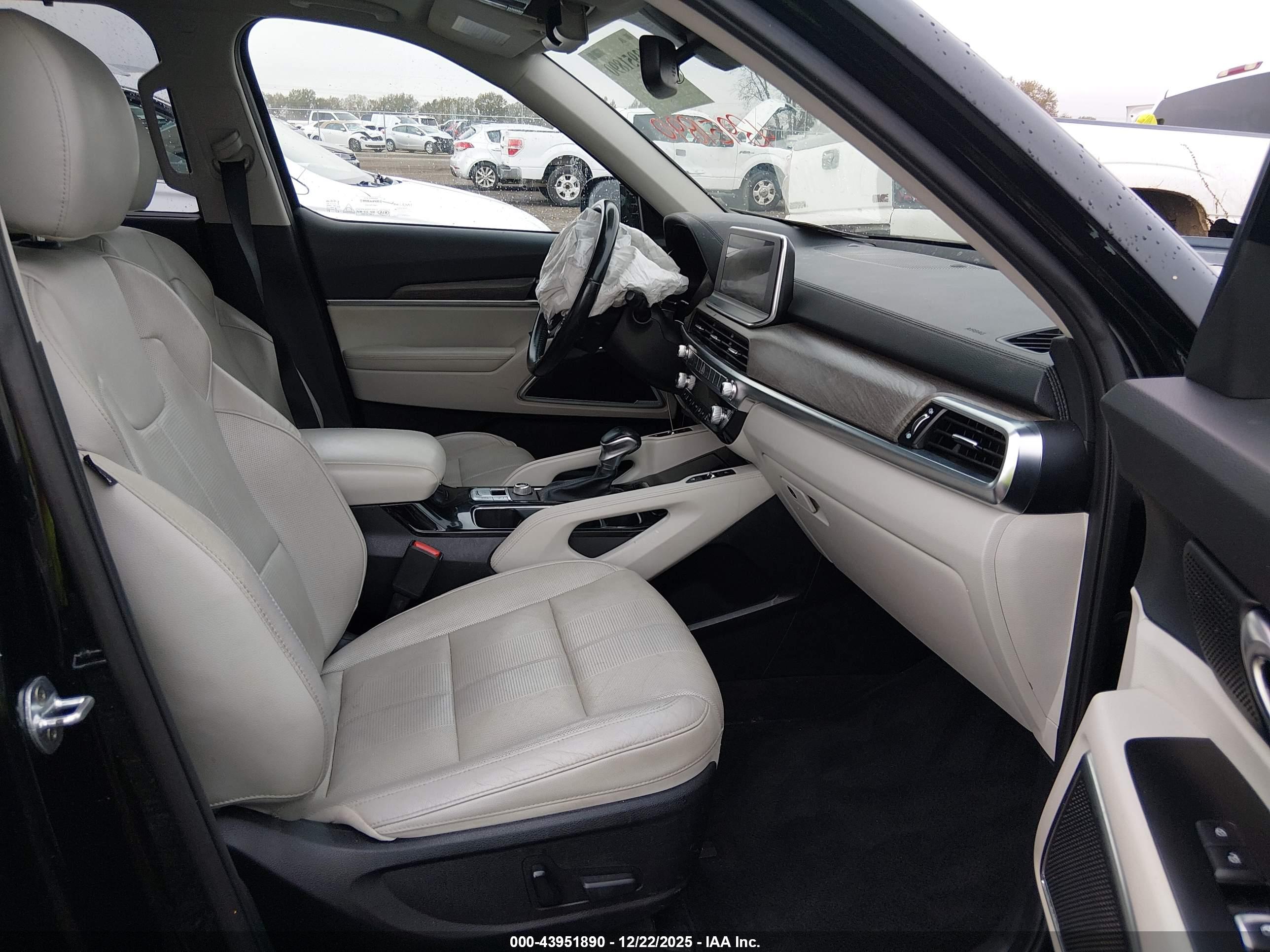KIA TELLURIDE image 5