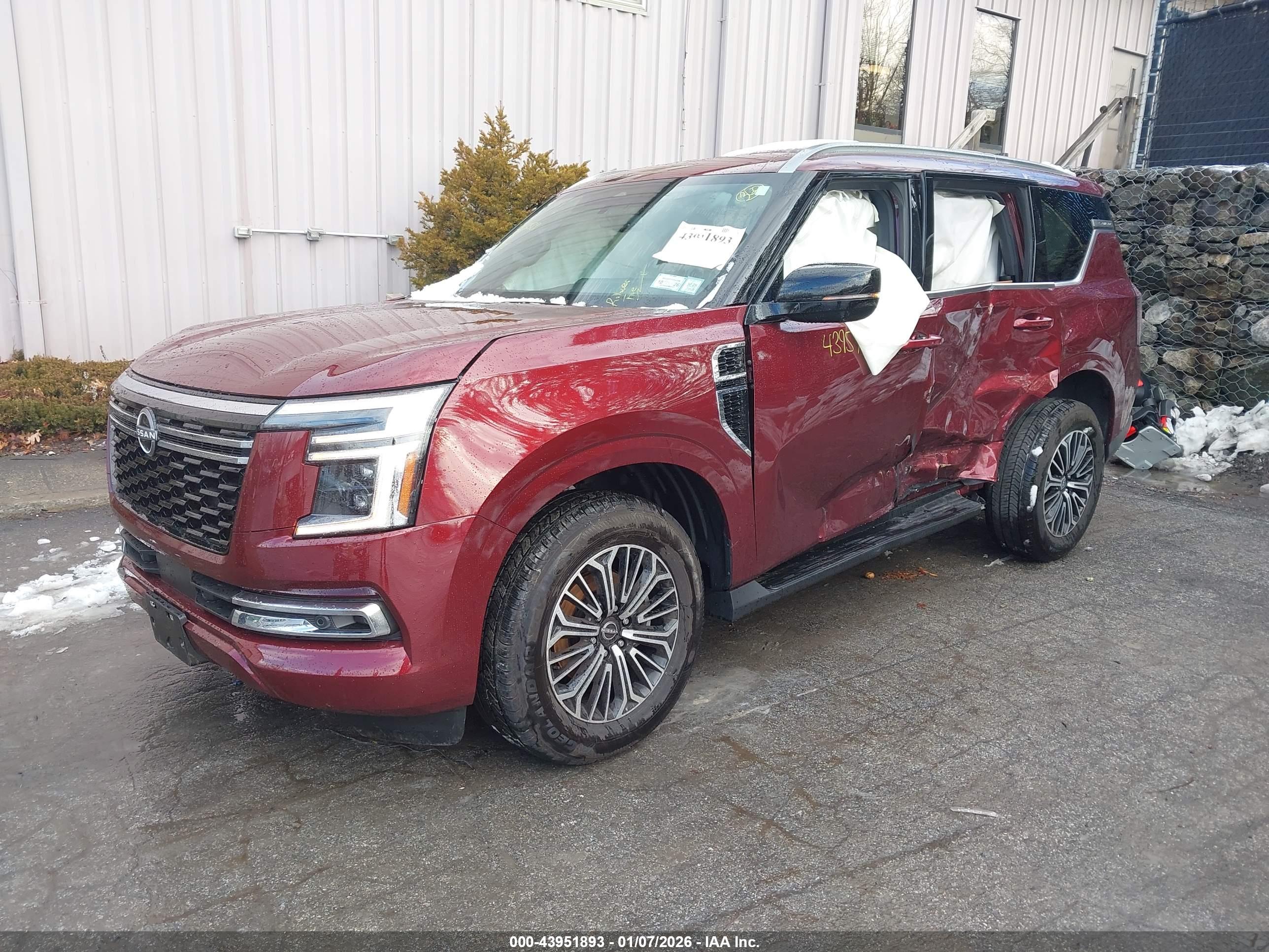 NISSAN ARMADA image 2