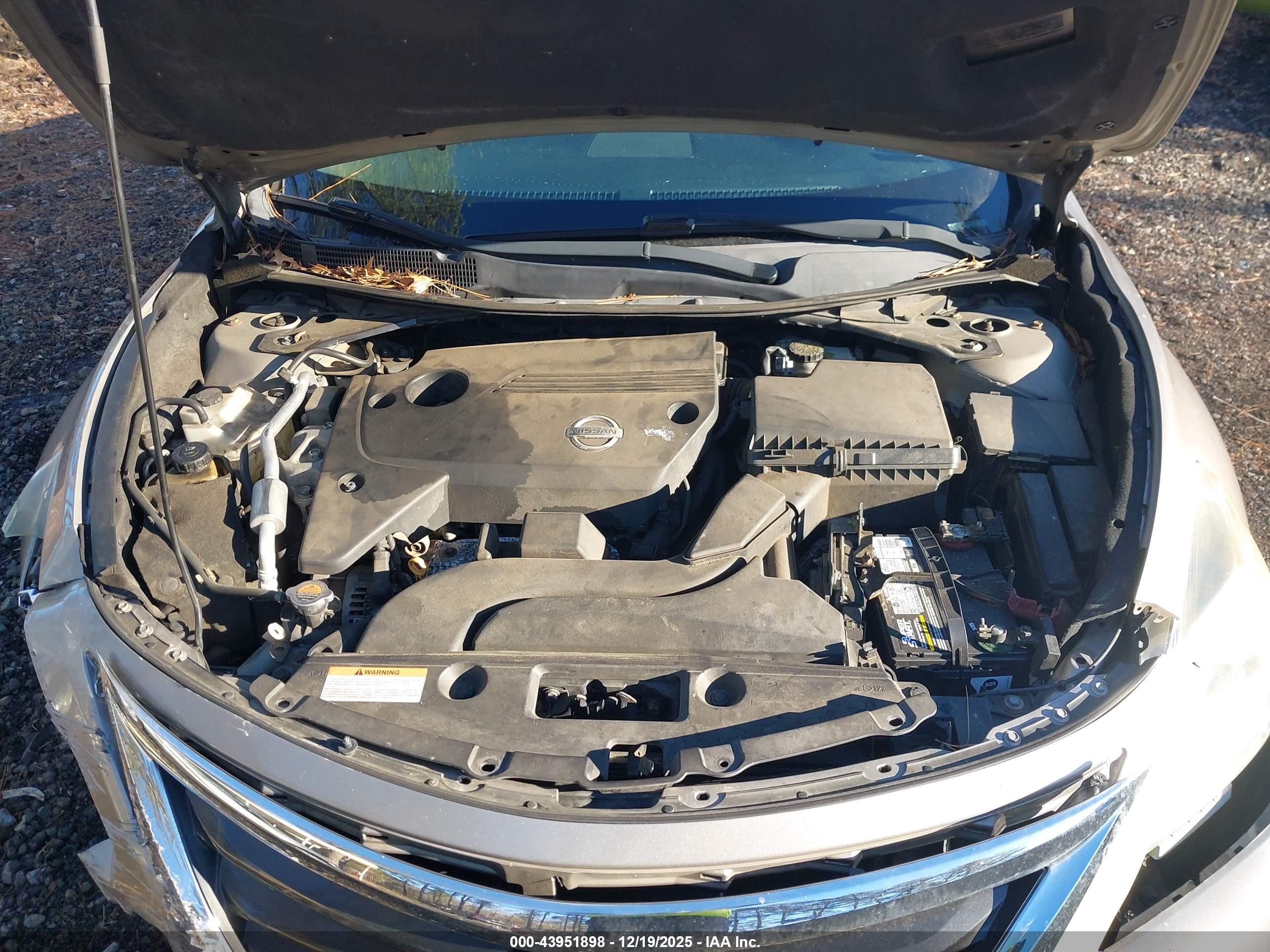 NISSAN ALTIMA image 10