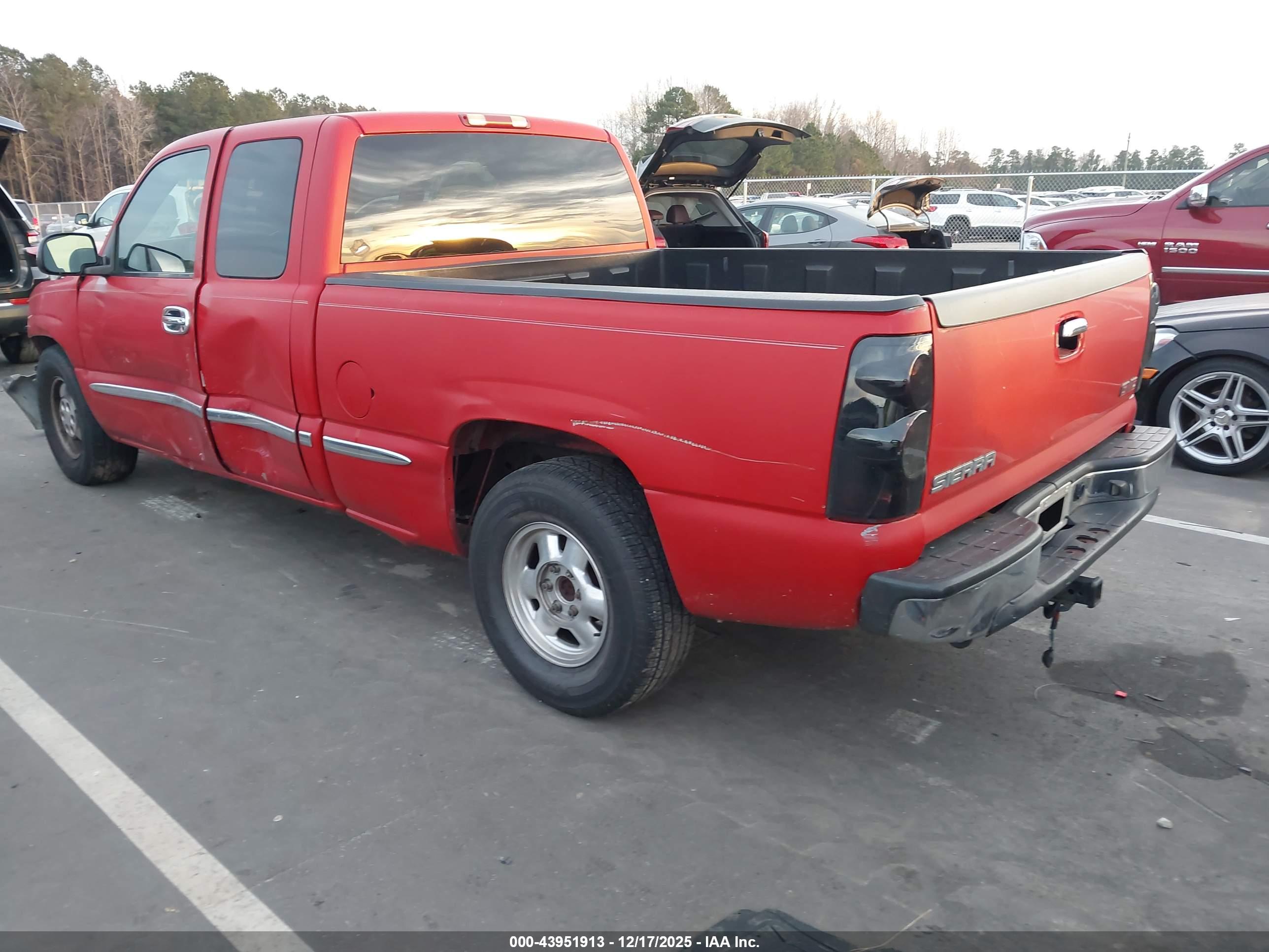 GMC SIERRA image 3