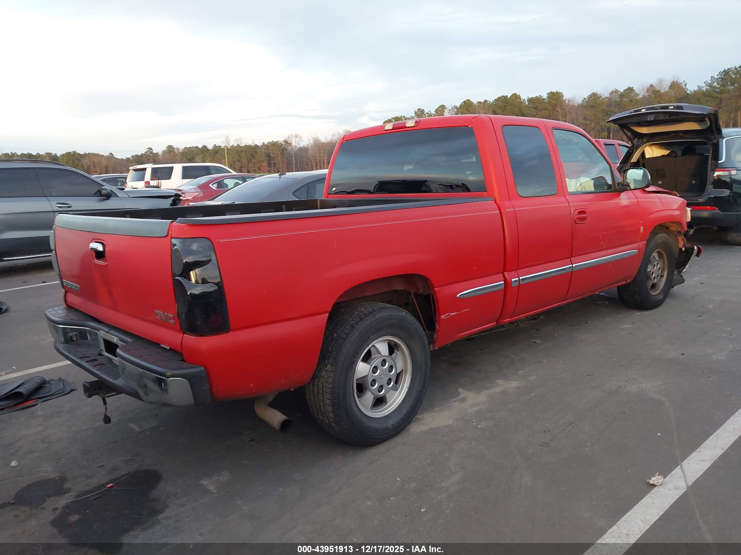 GMC SIERRA image 4