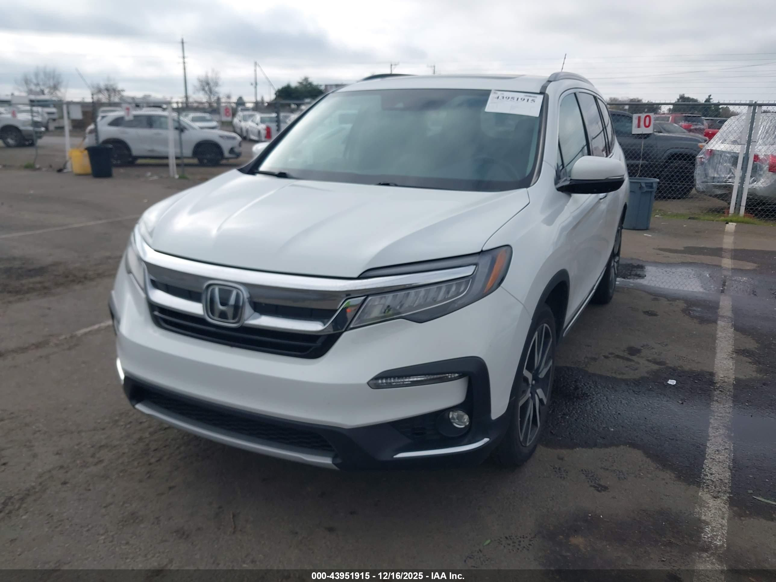 HONDA PILOT image 2