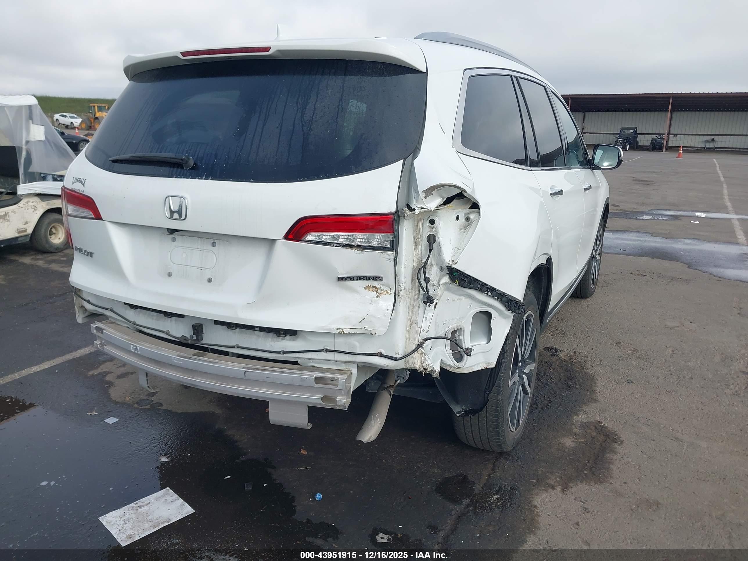 HONDA PILOT image 4