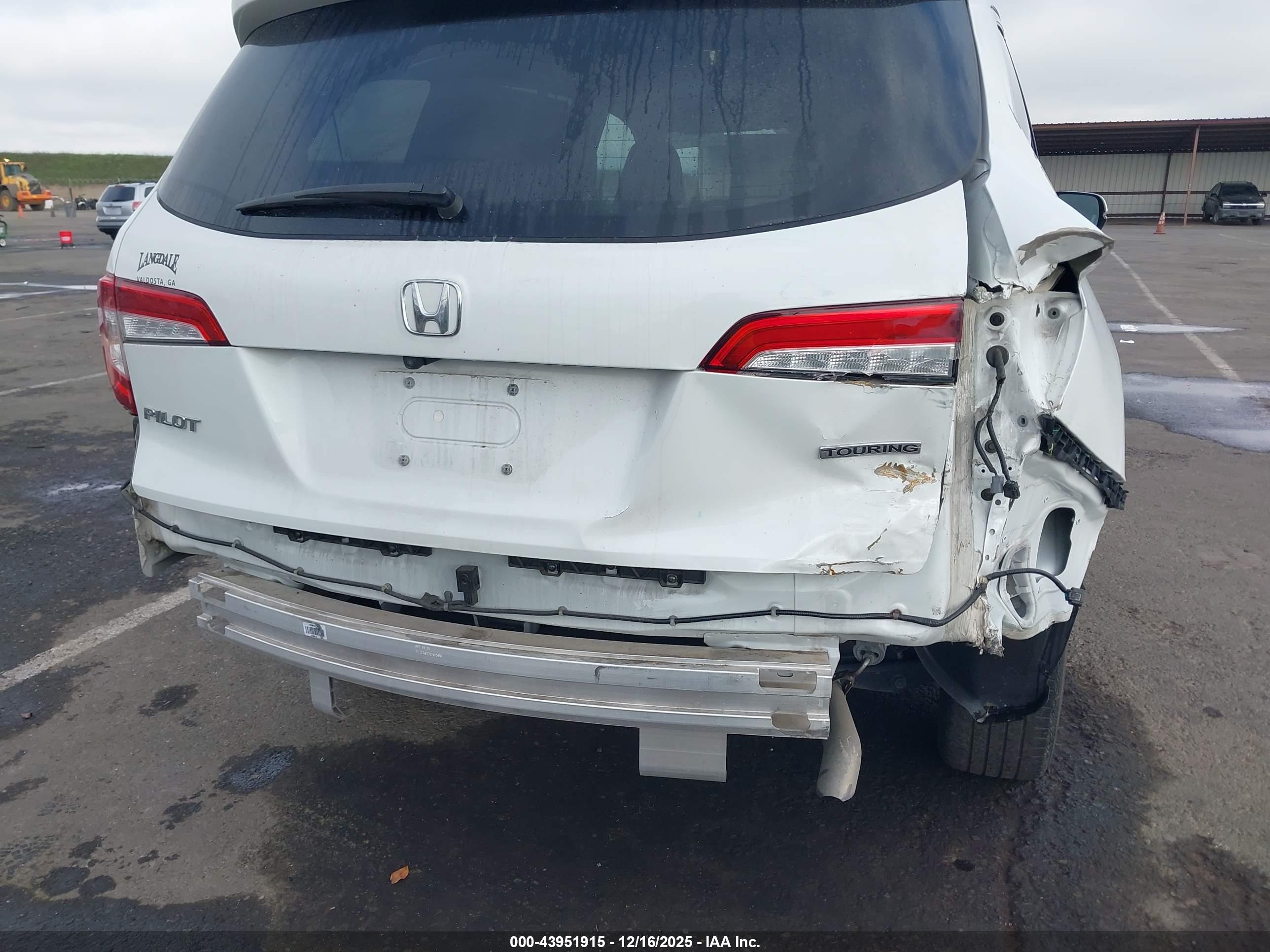 HONDA PILOT image 6