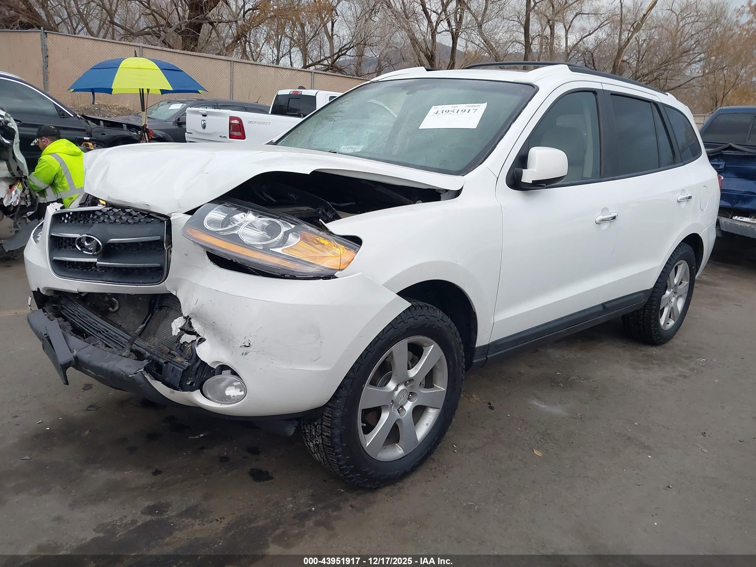 HYUNDAI SANTA image 2