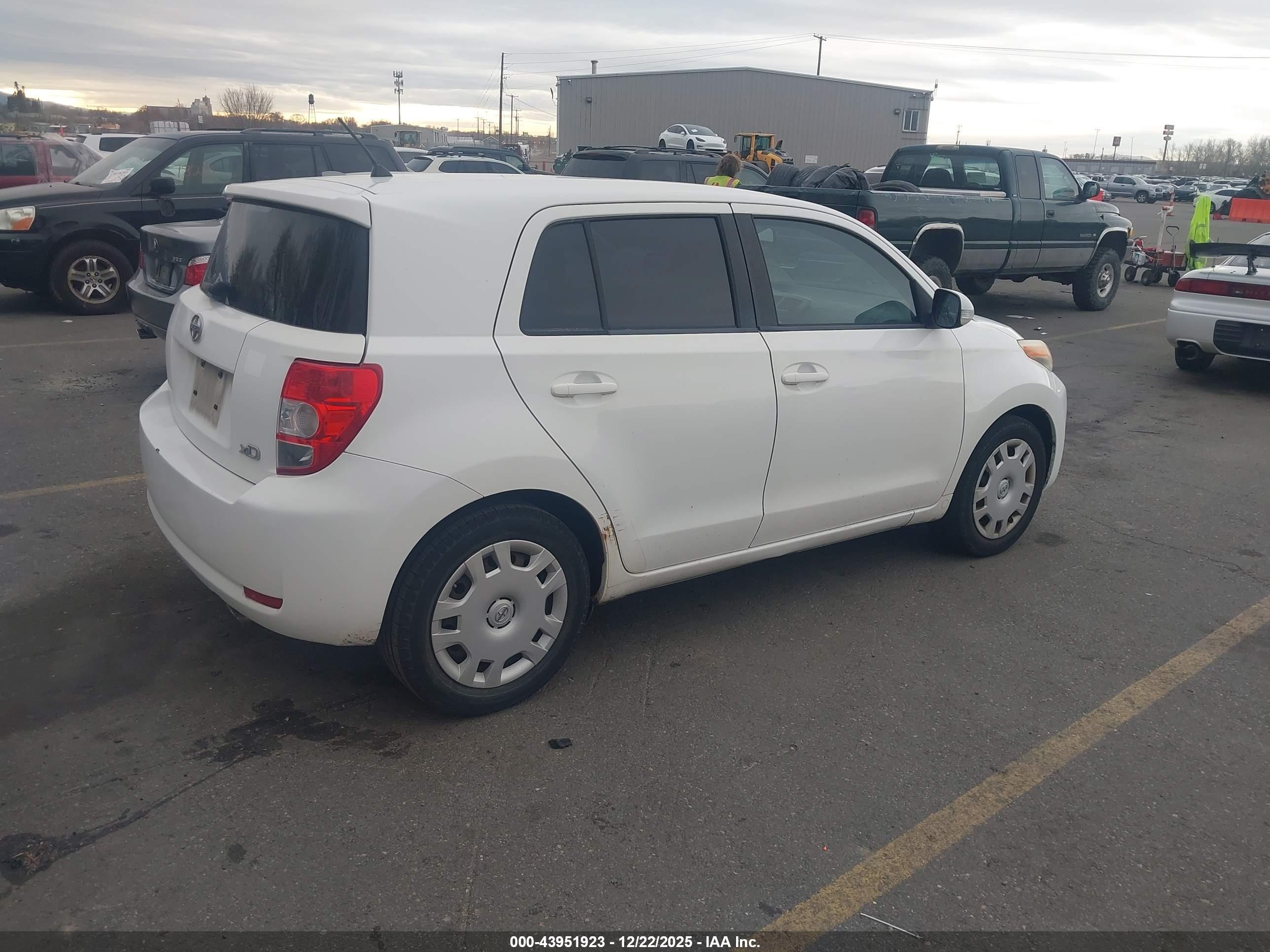 SCION XD image 4