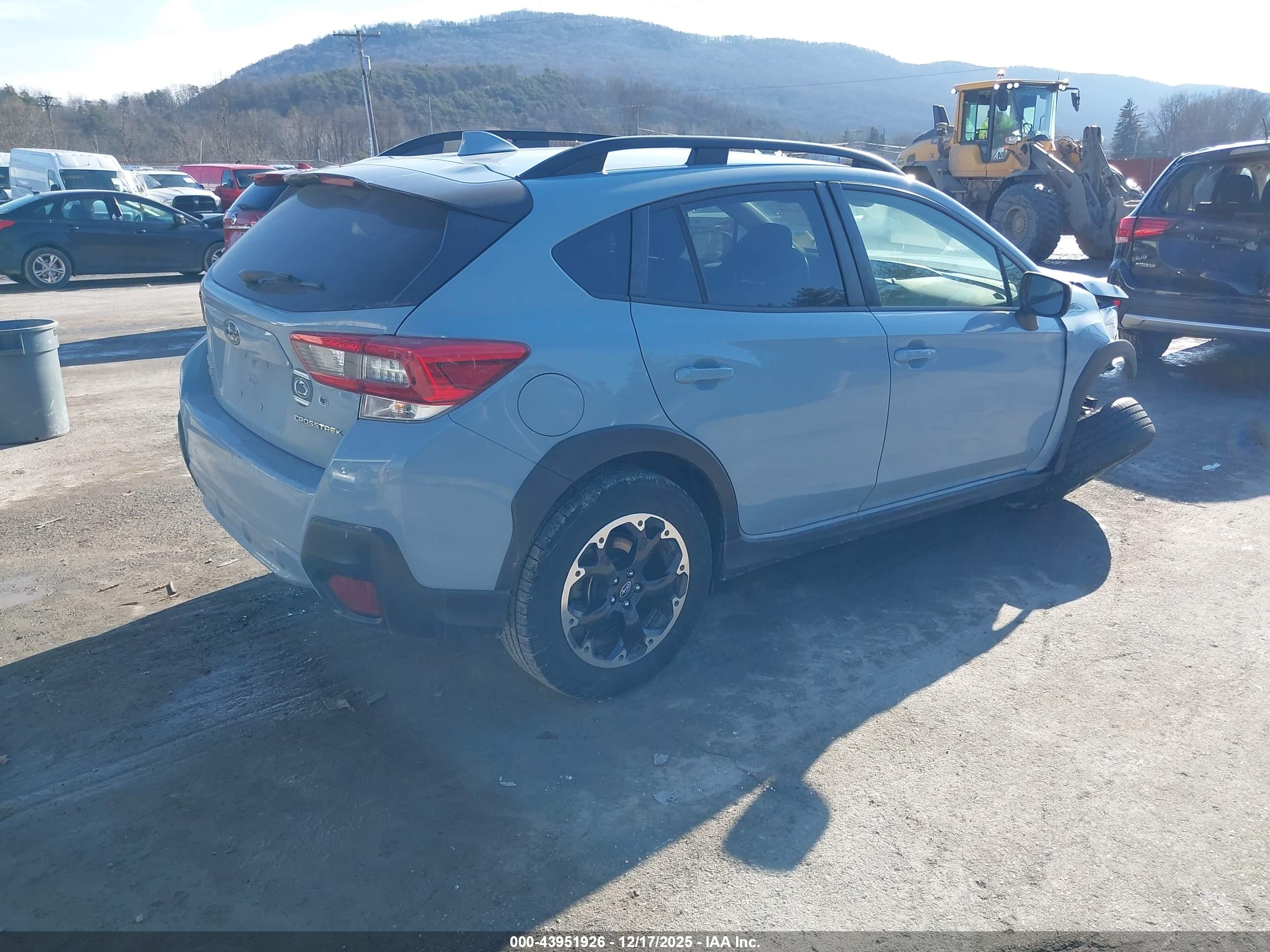 SUBARU CROSSTREK image 4