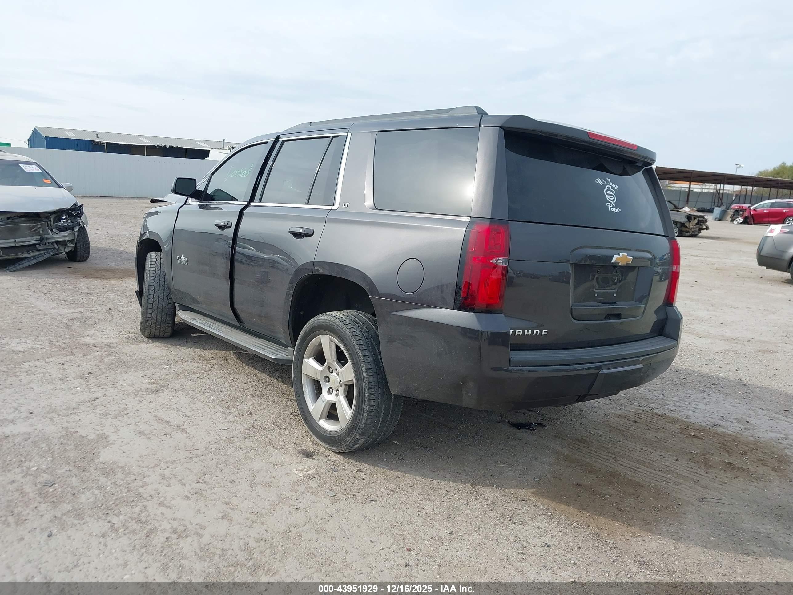 CHEVROLET TAHOE image 3