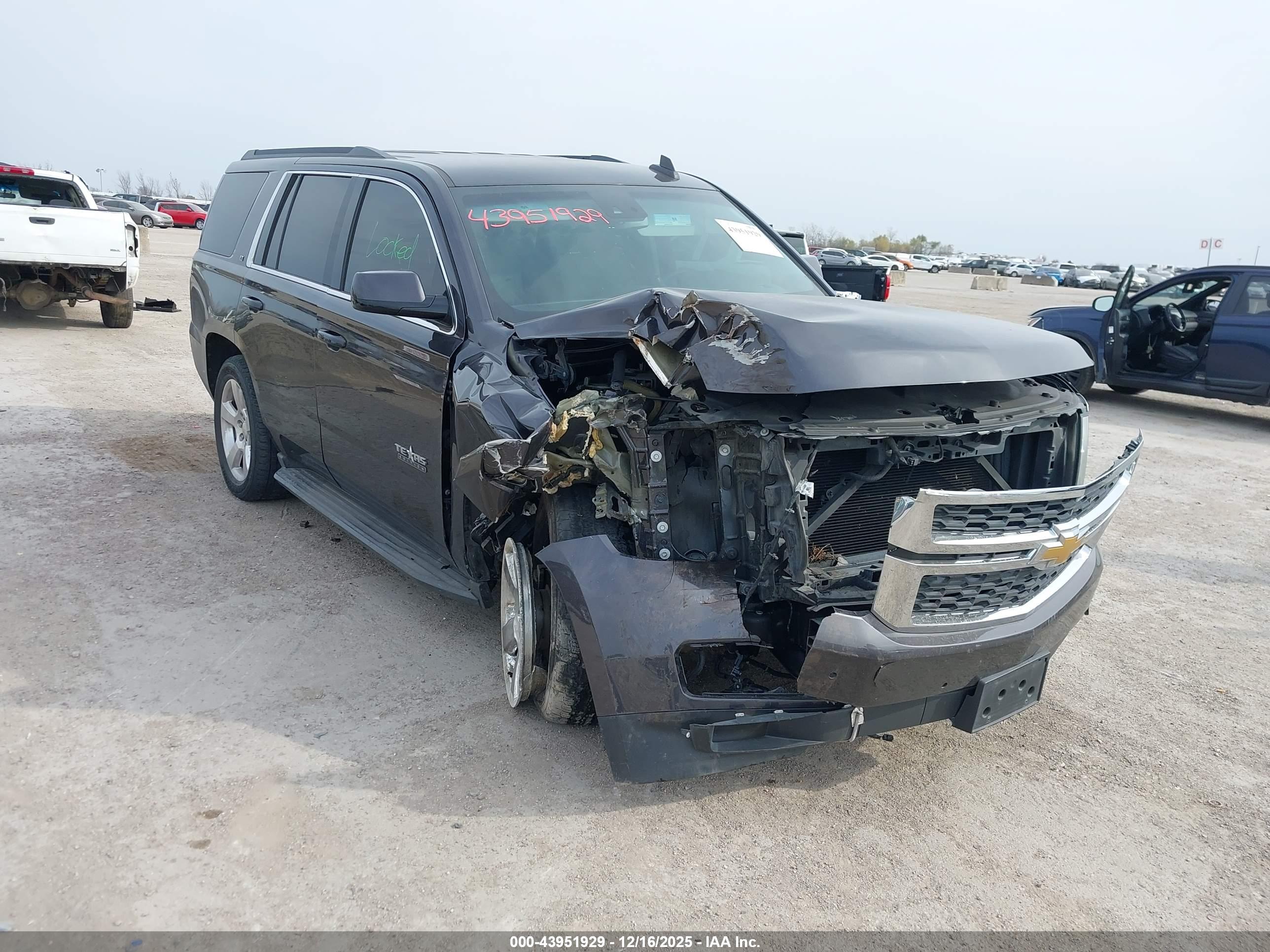 CHEVROLET TAHOE image 6