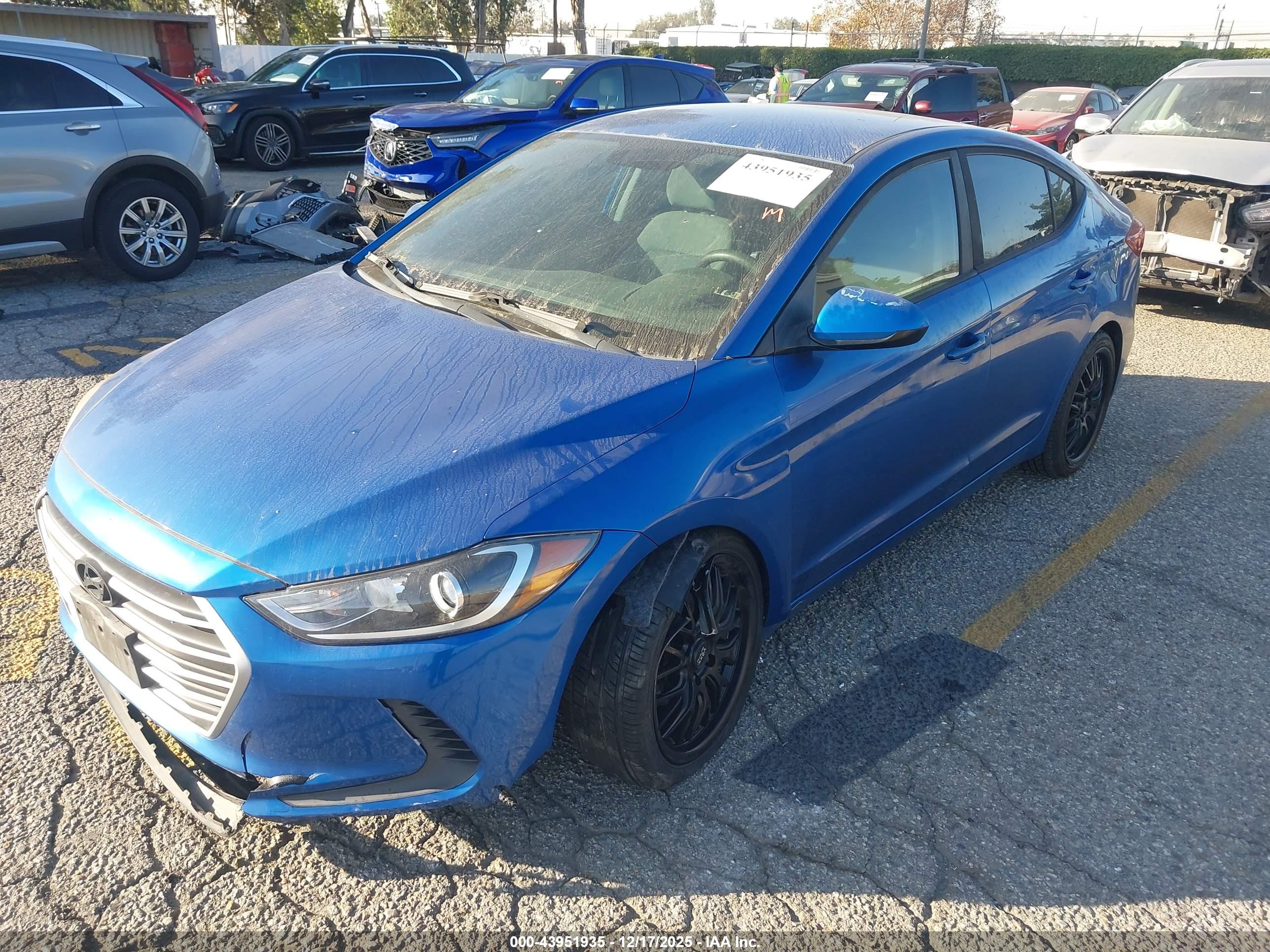 HYUNDAI ELANTRA image 2