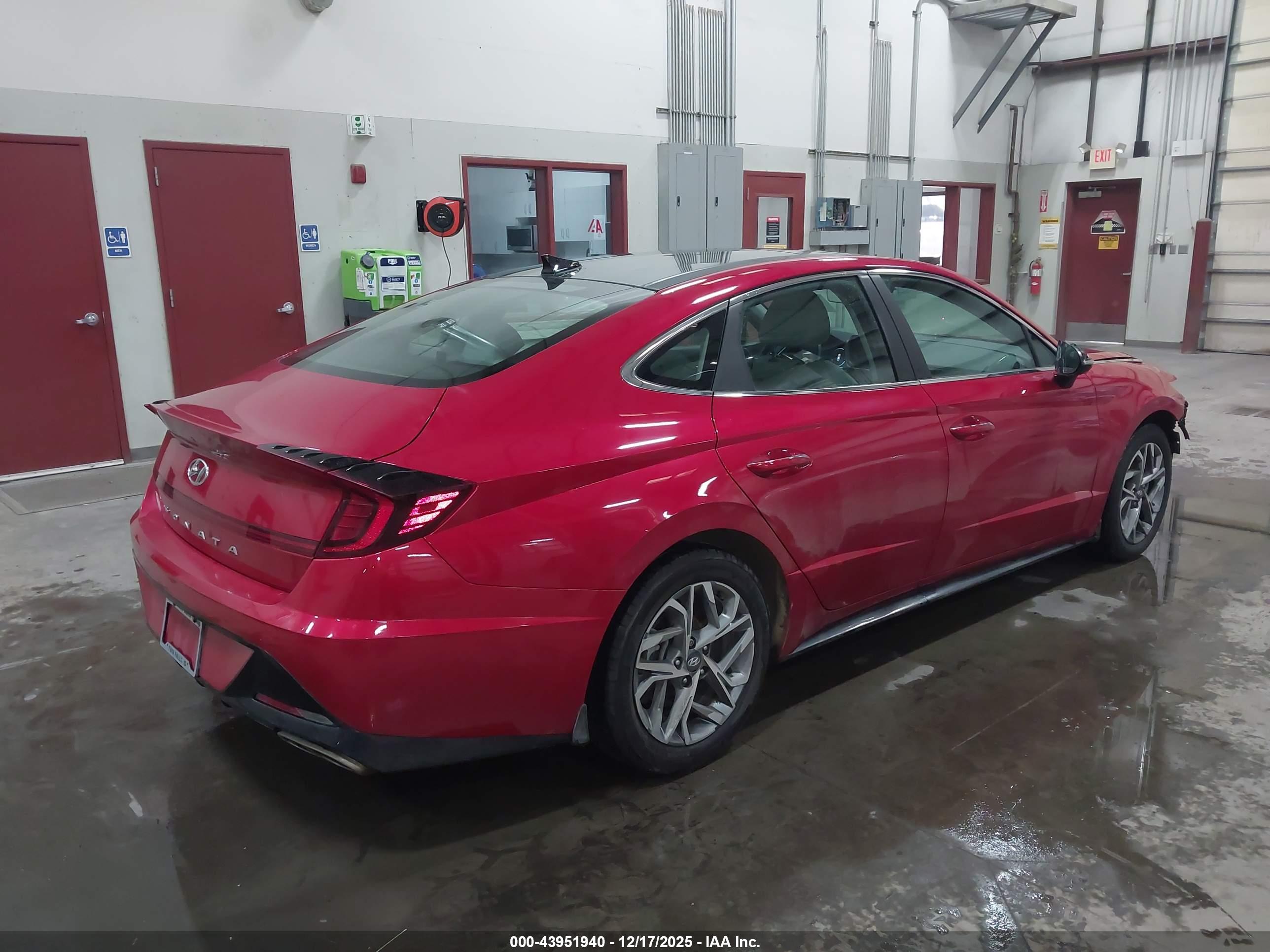 HYUNDAI SONATA image 4