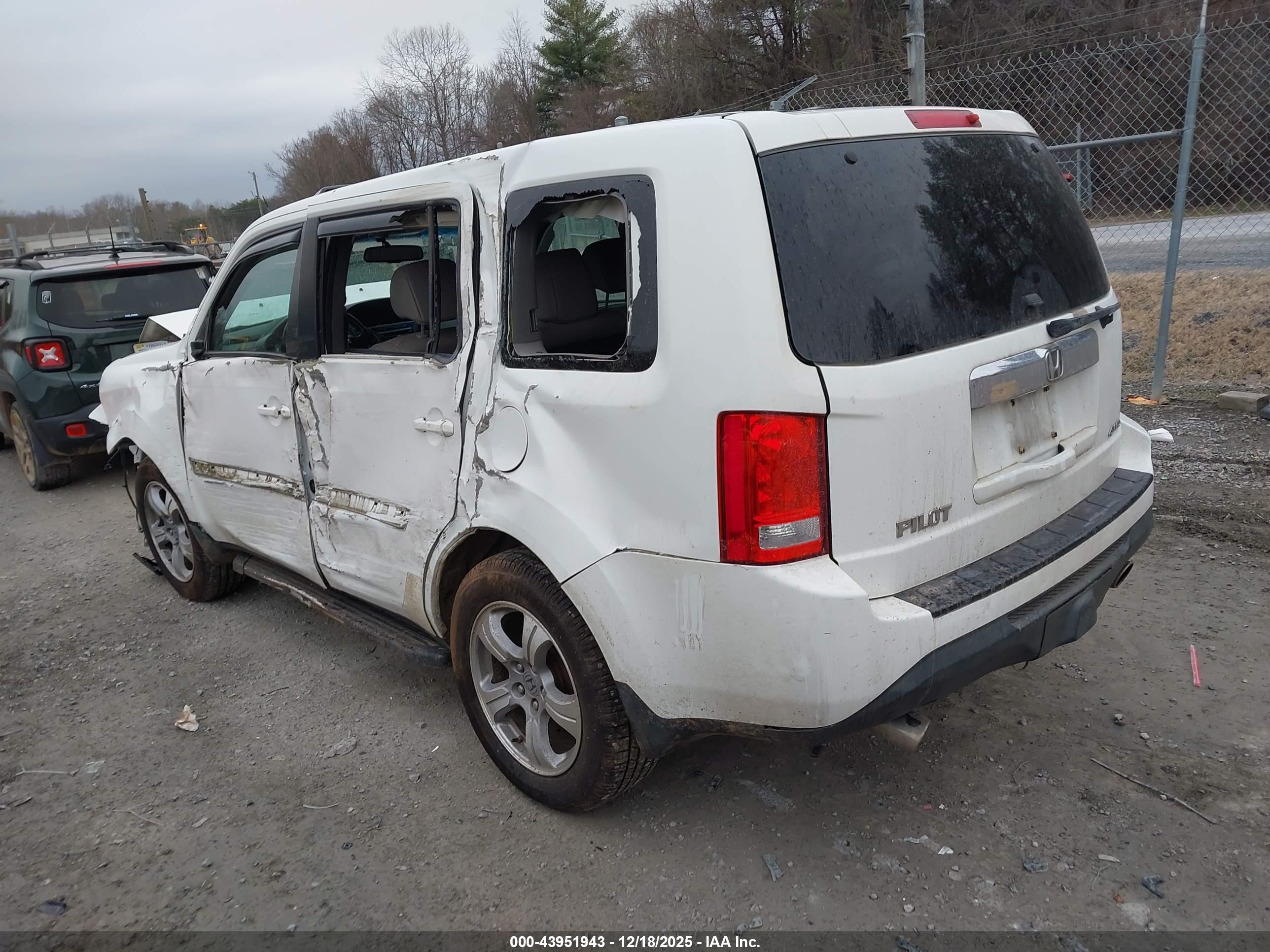 HONDA PILOT image 3