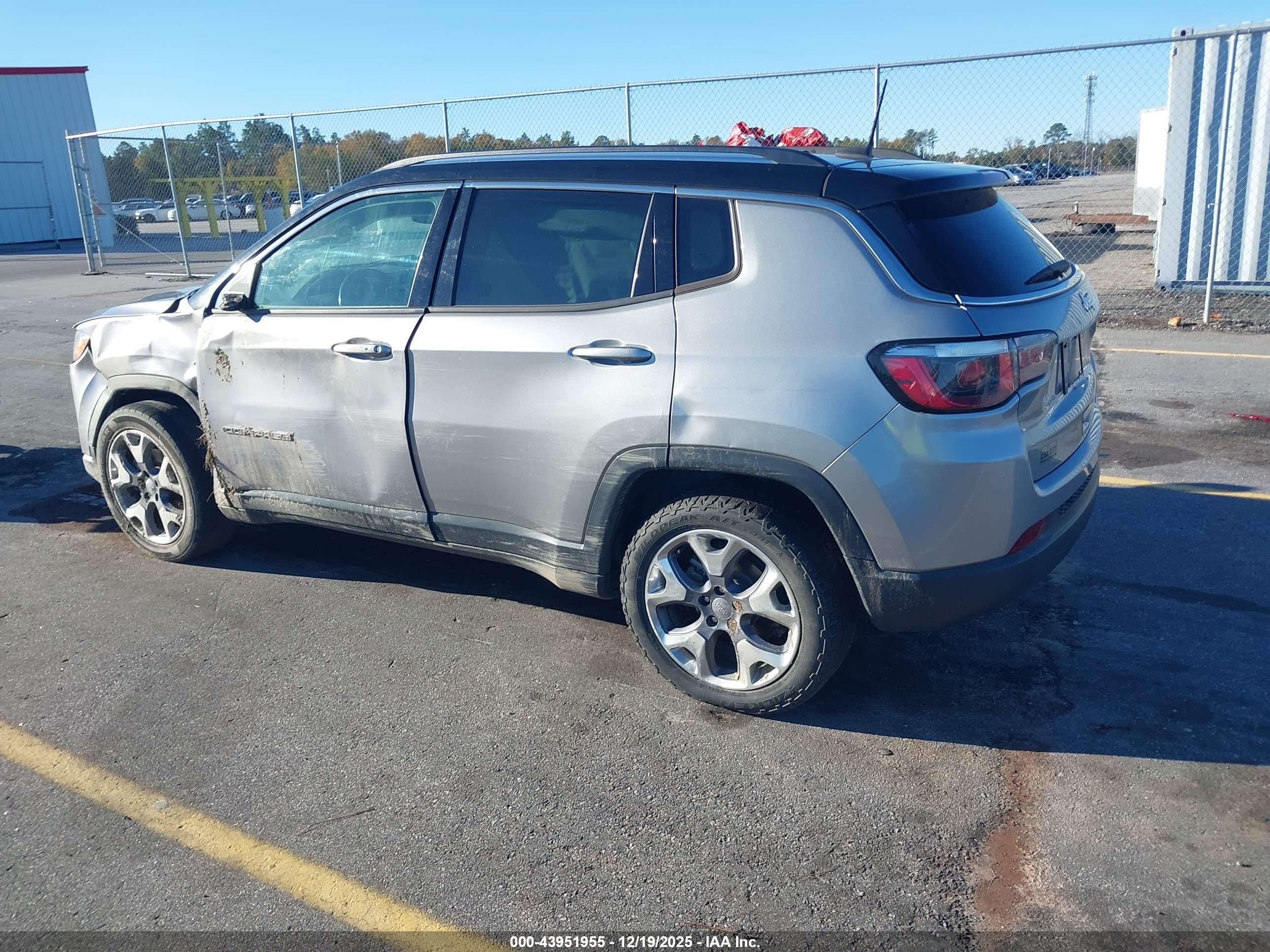 JEEP COMPASS image 3