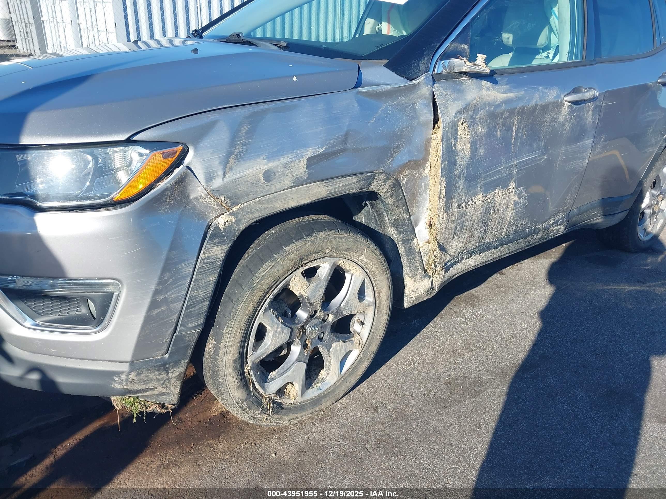 JEEP COMPASS image 6