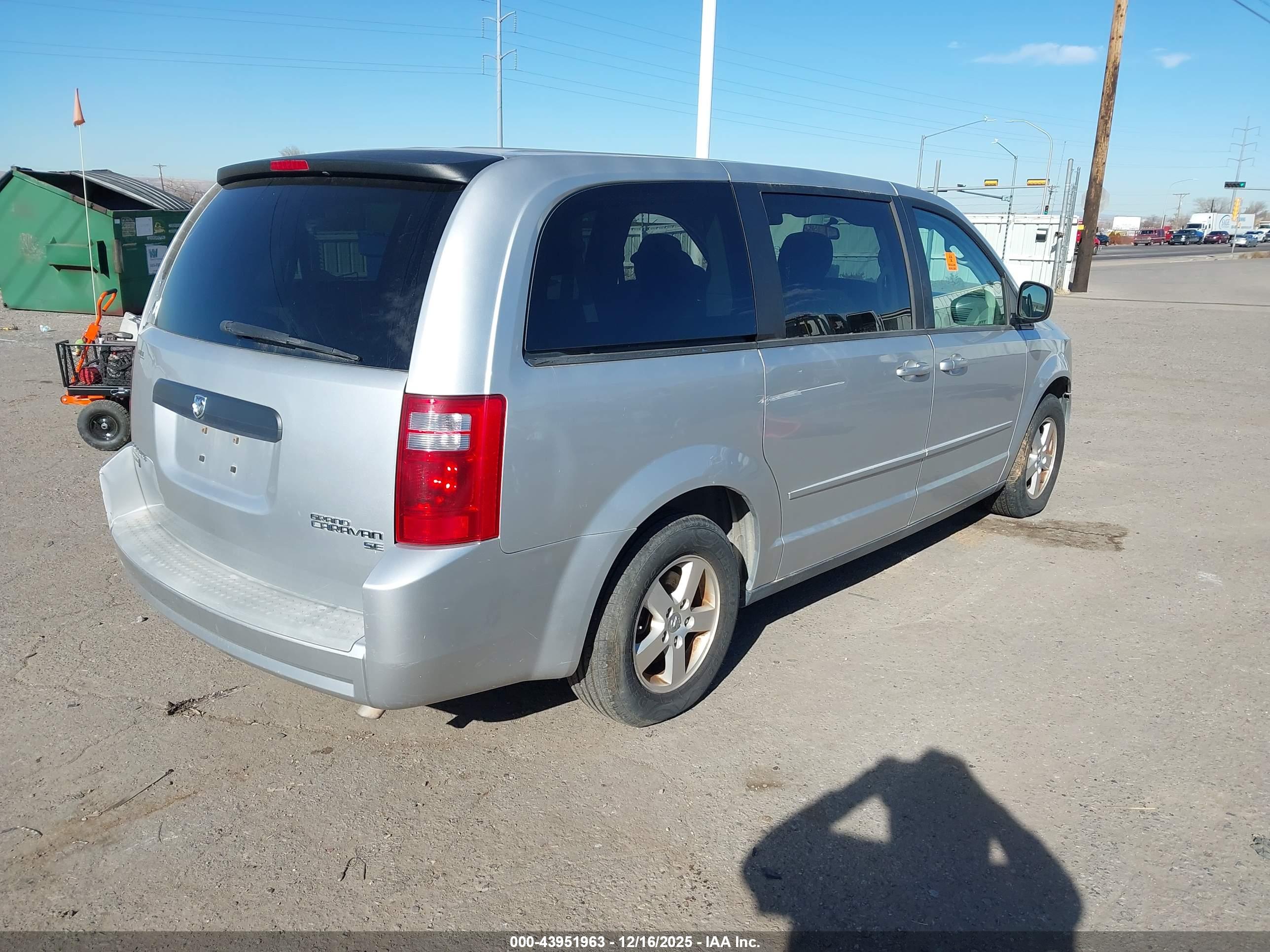 DODGE GRAND image 4