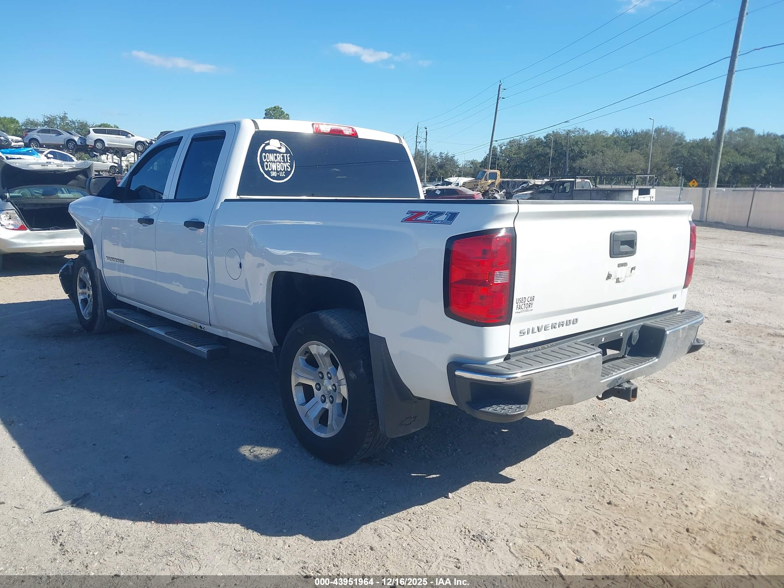 CHEVROLET SILVERADO image 3
