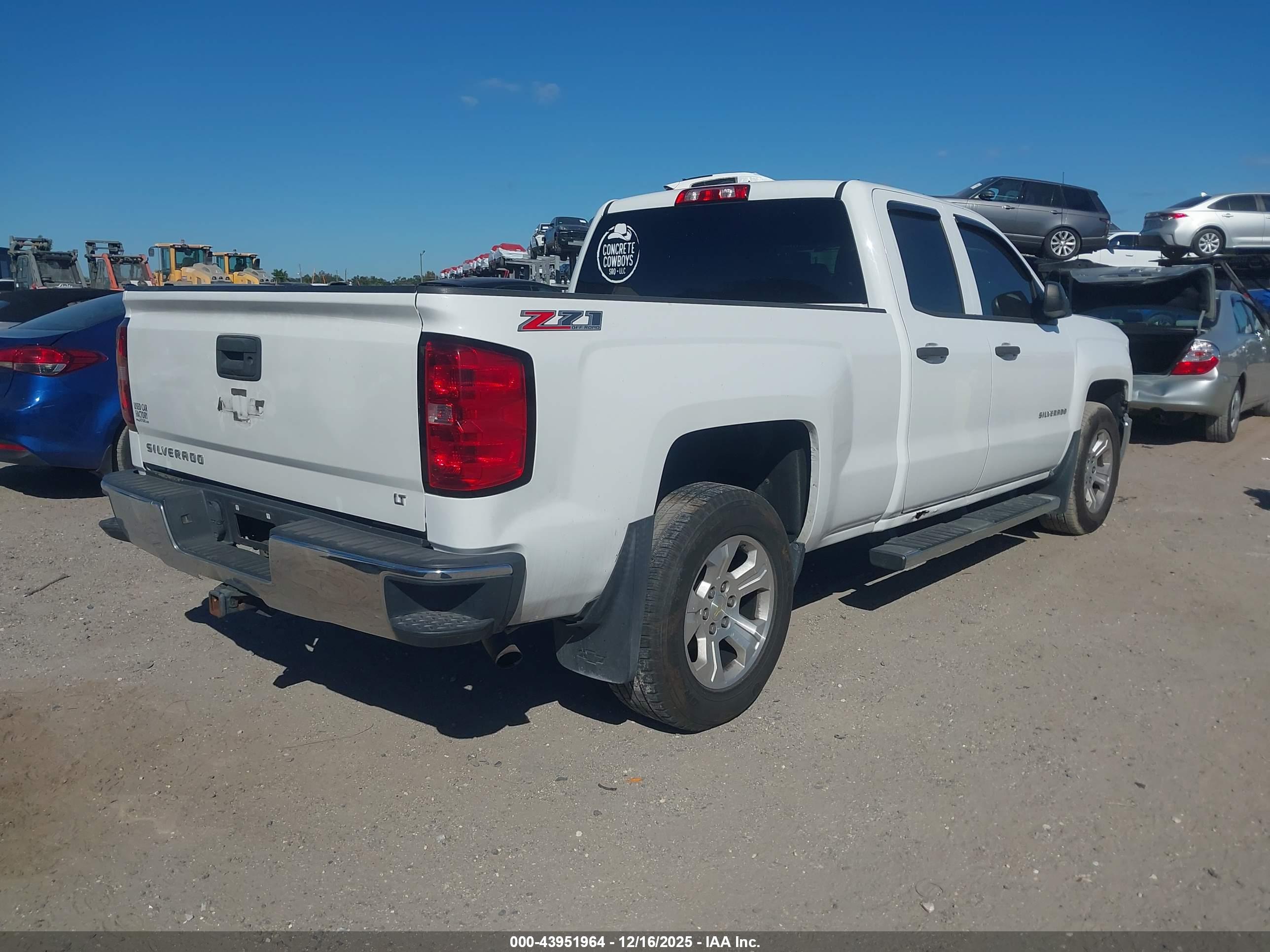 CHEVROLET SILVERADO image 4