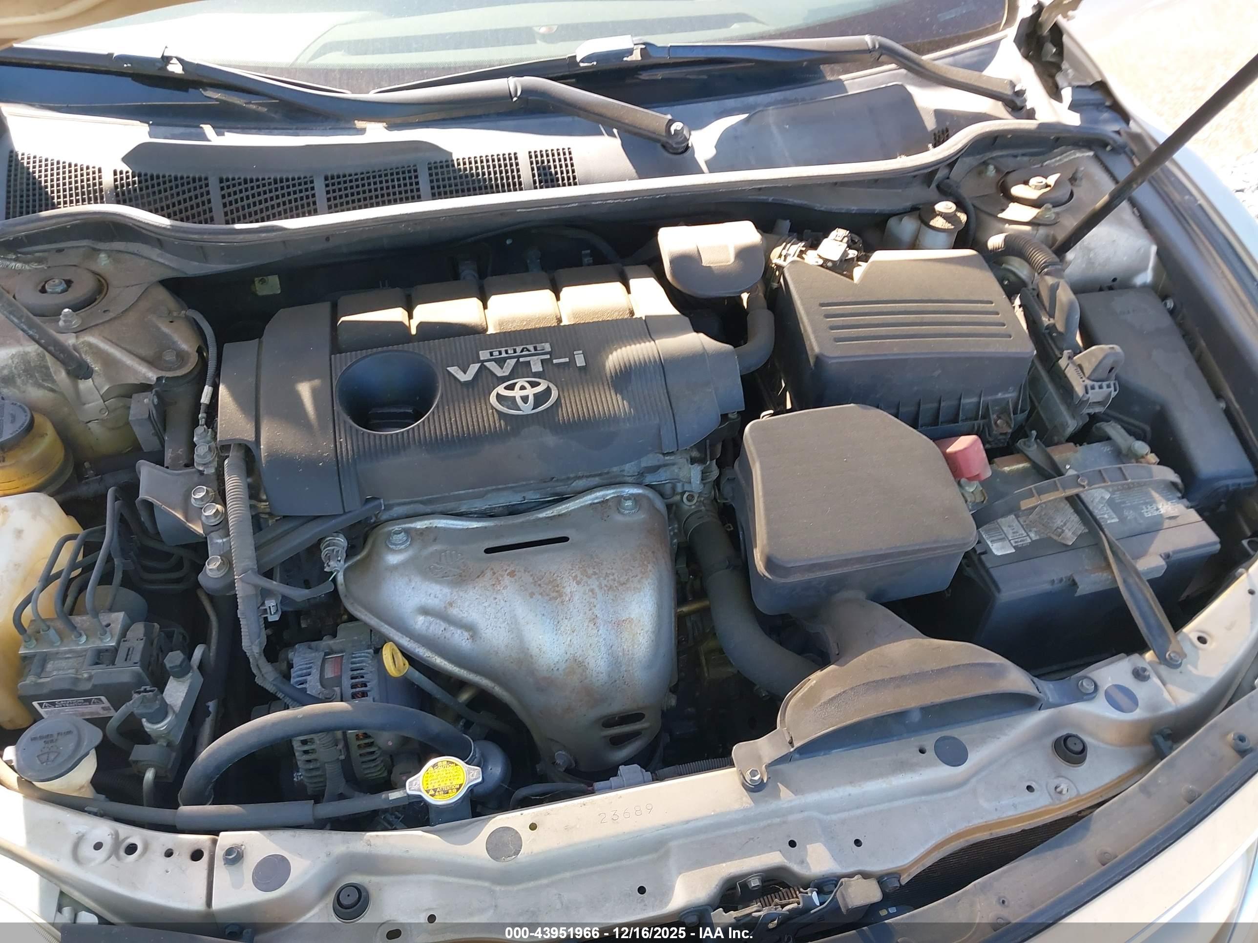 TOYOTA CAMRY image 10