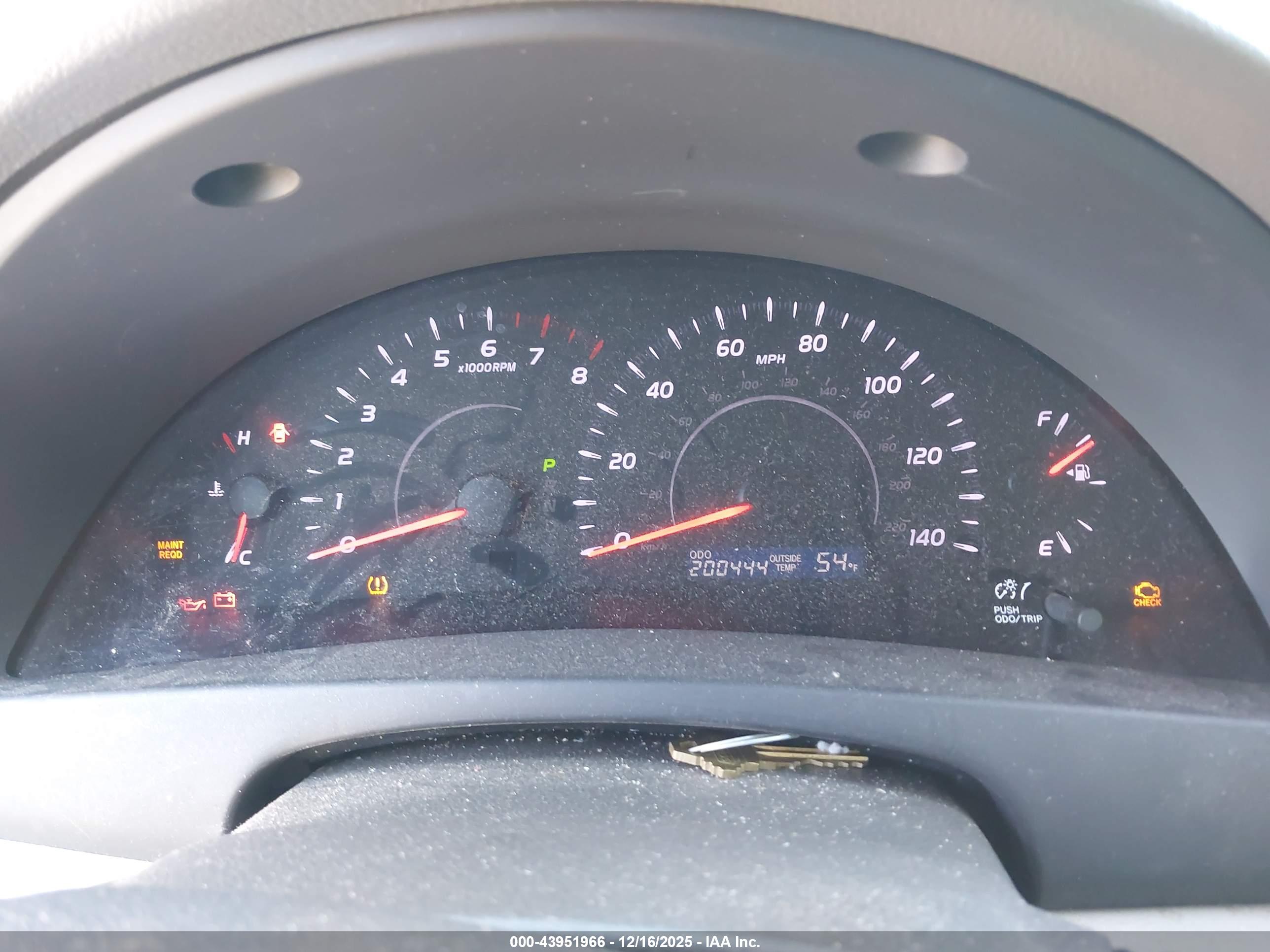 TOYOTA CAMRY image 7