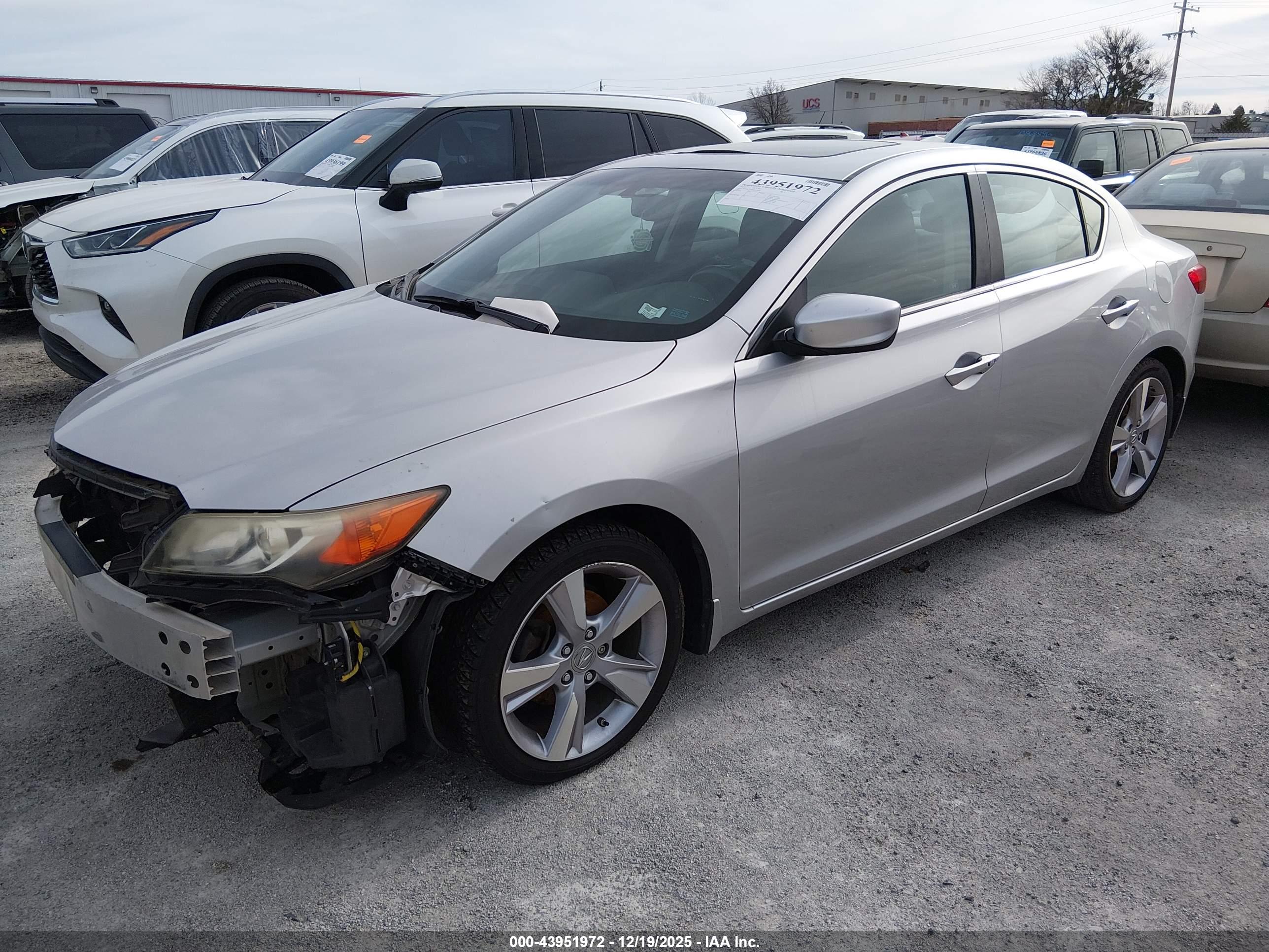 ACURA ILX image 2