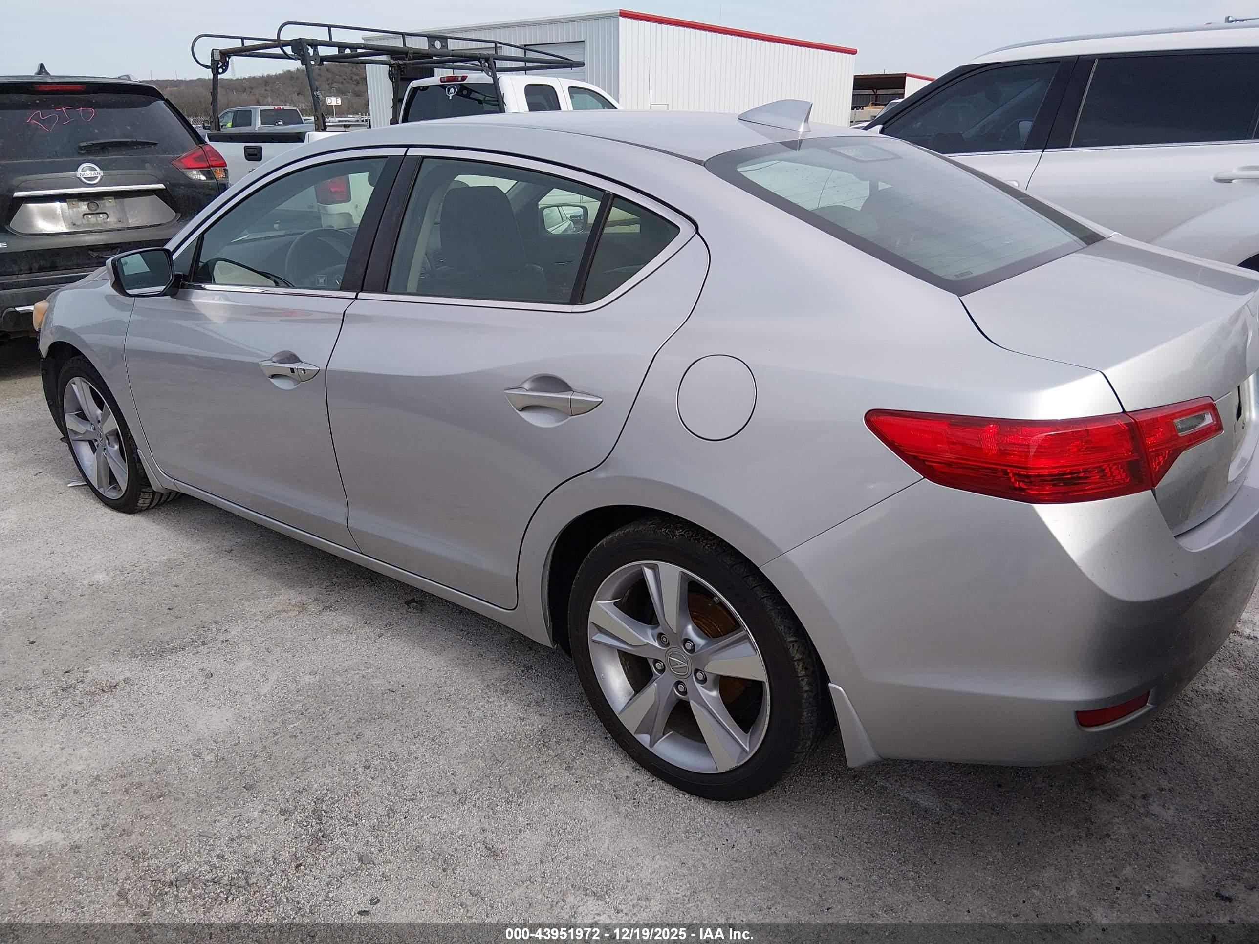 ACURA ILX image 3