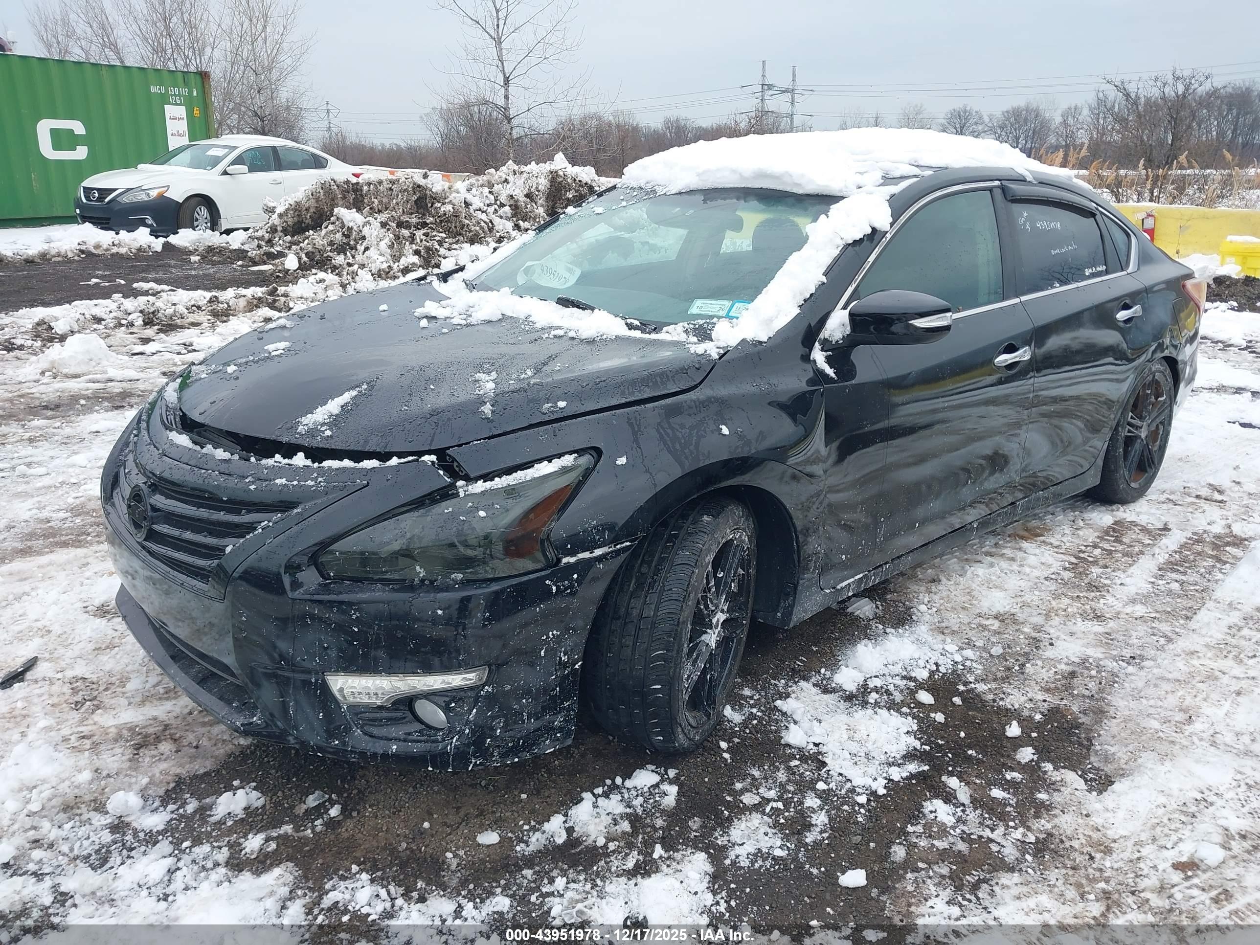 NISSAN ALTIMA image 2
