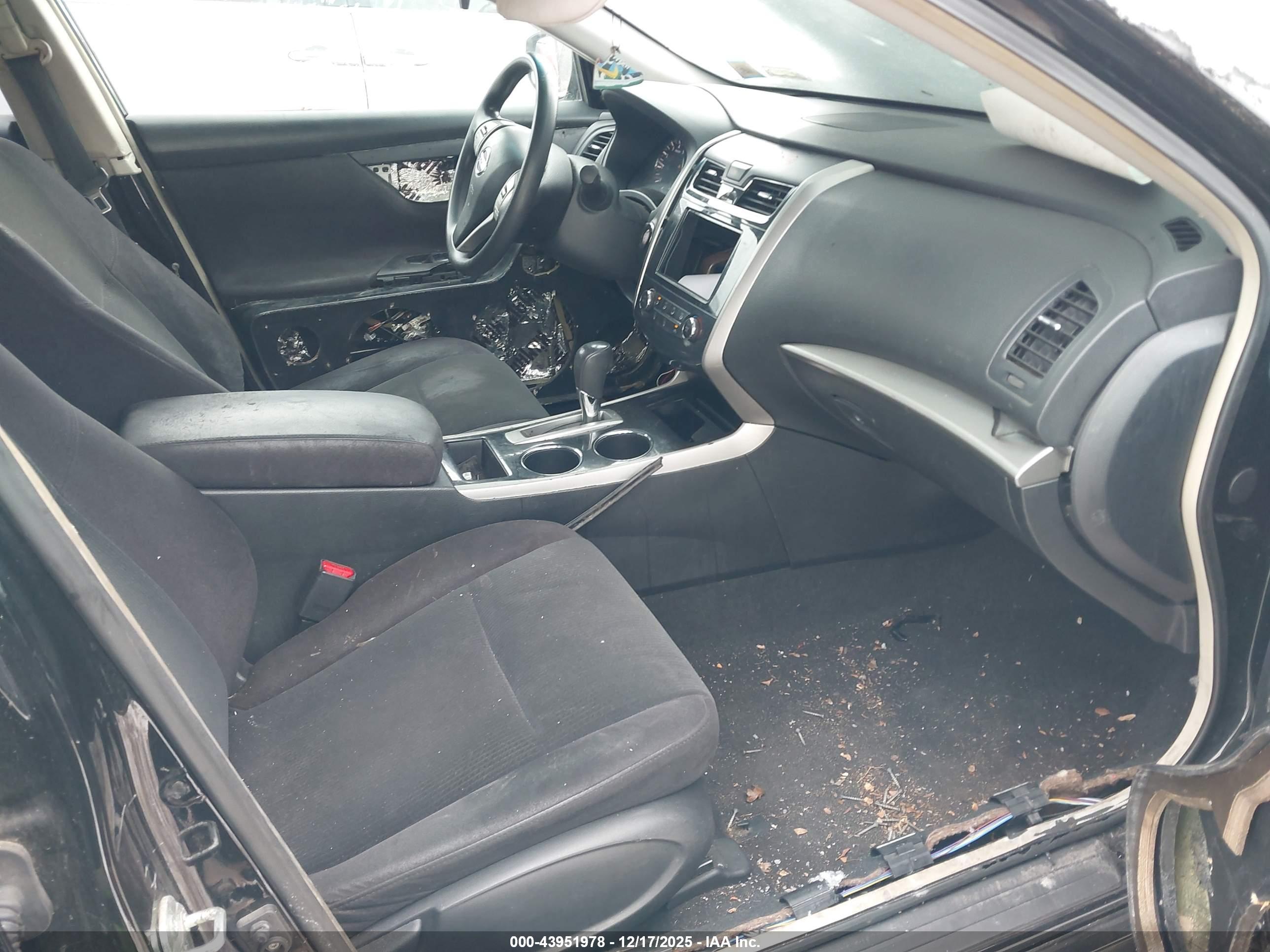 NISSAN ALTIMA image 5