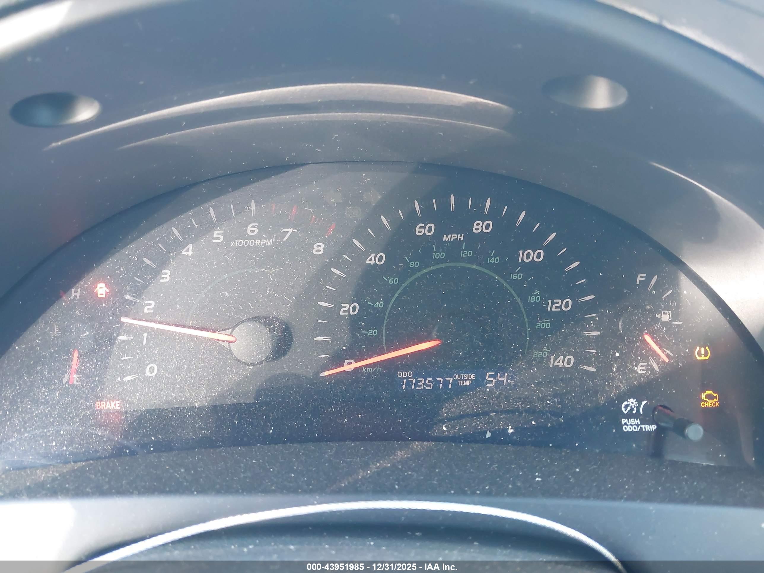 TOYOTA CAMRY image 7