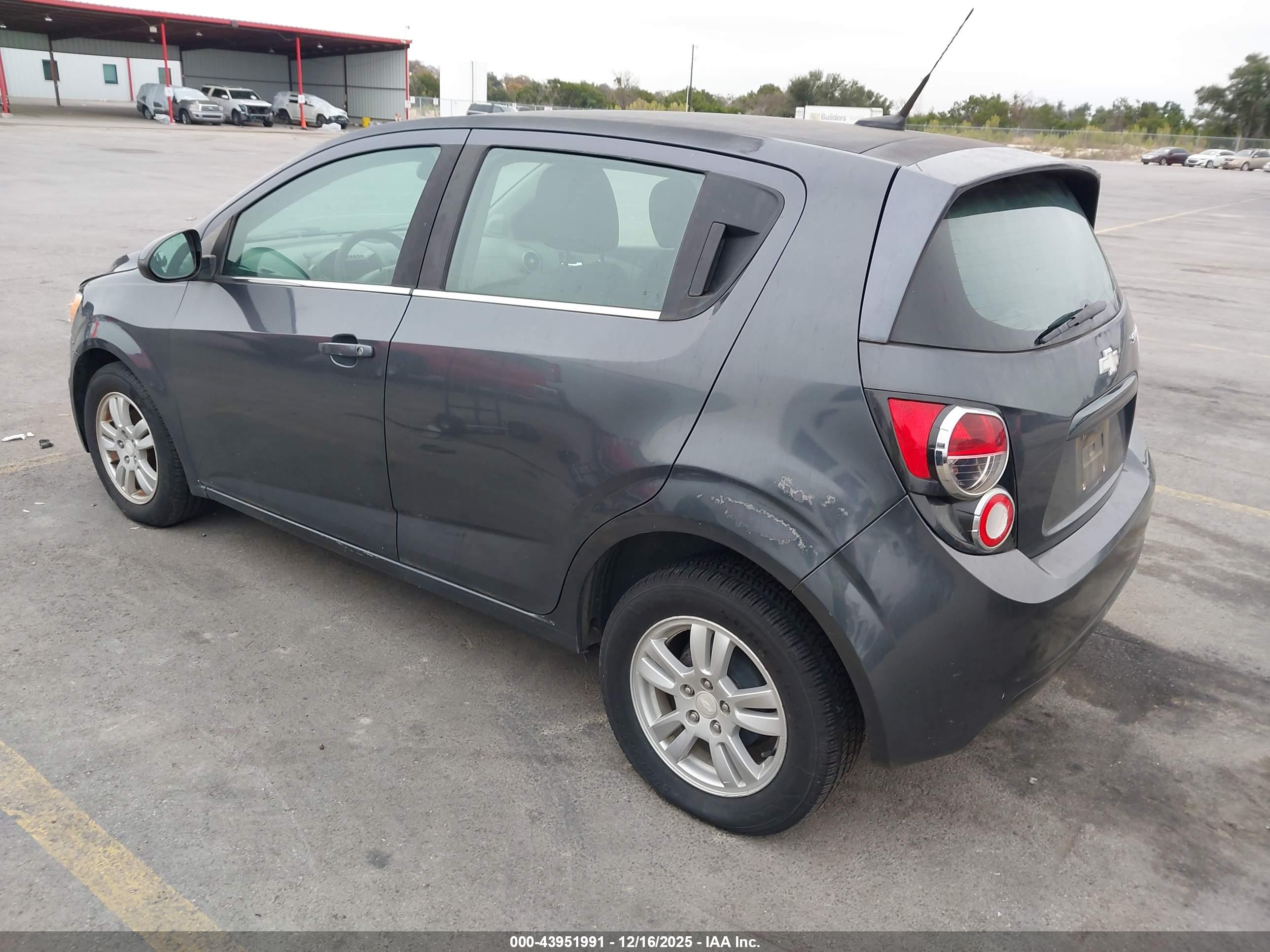 CHEVROLET SONIC image 3